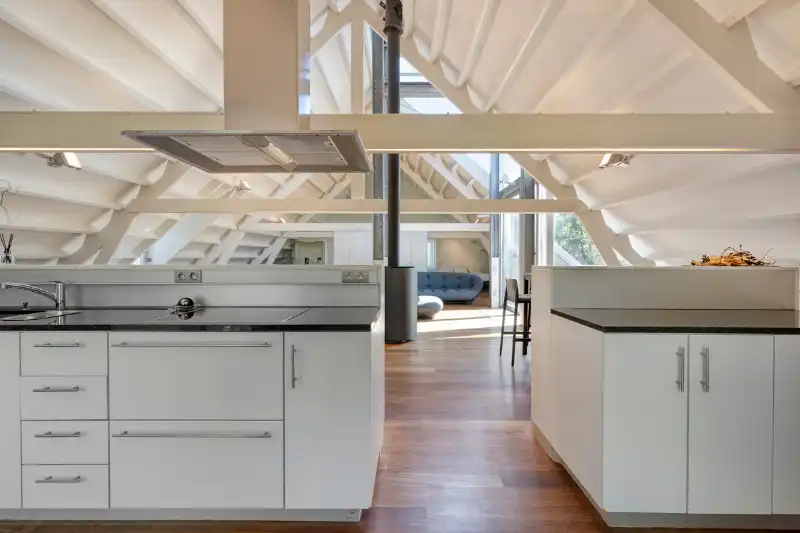 Exclusieve topfloor loft met indrukwekkend volume foto 9