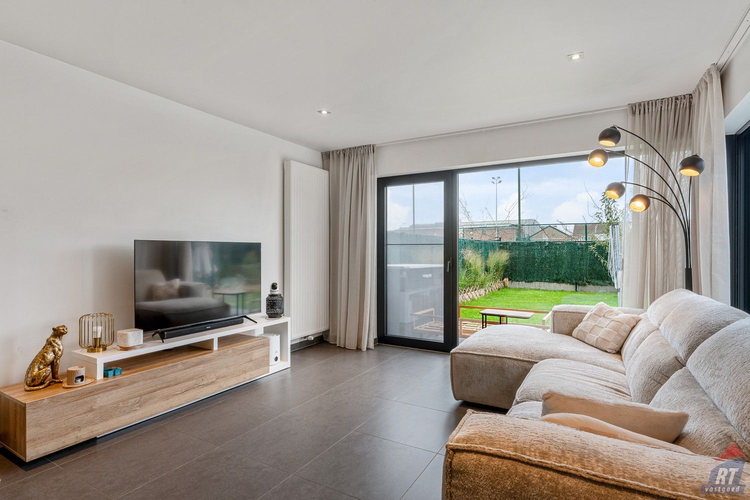 Moderne, energiezuinige woning met 4 slaapkamers en zonnepanelen in Sint-Truiden foto 3