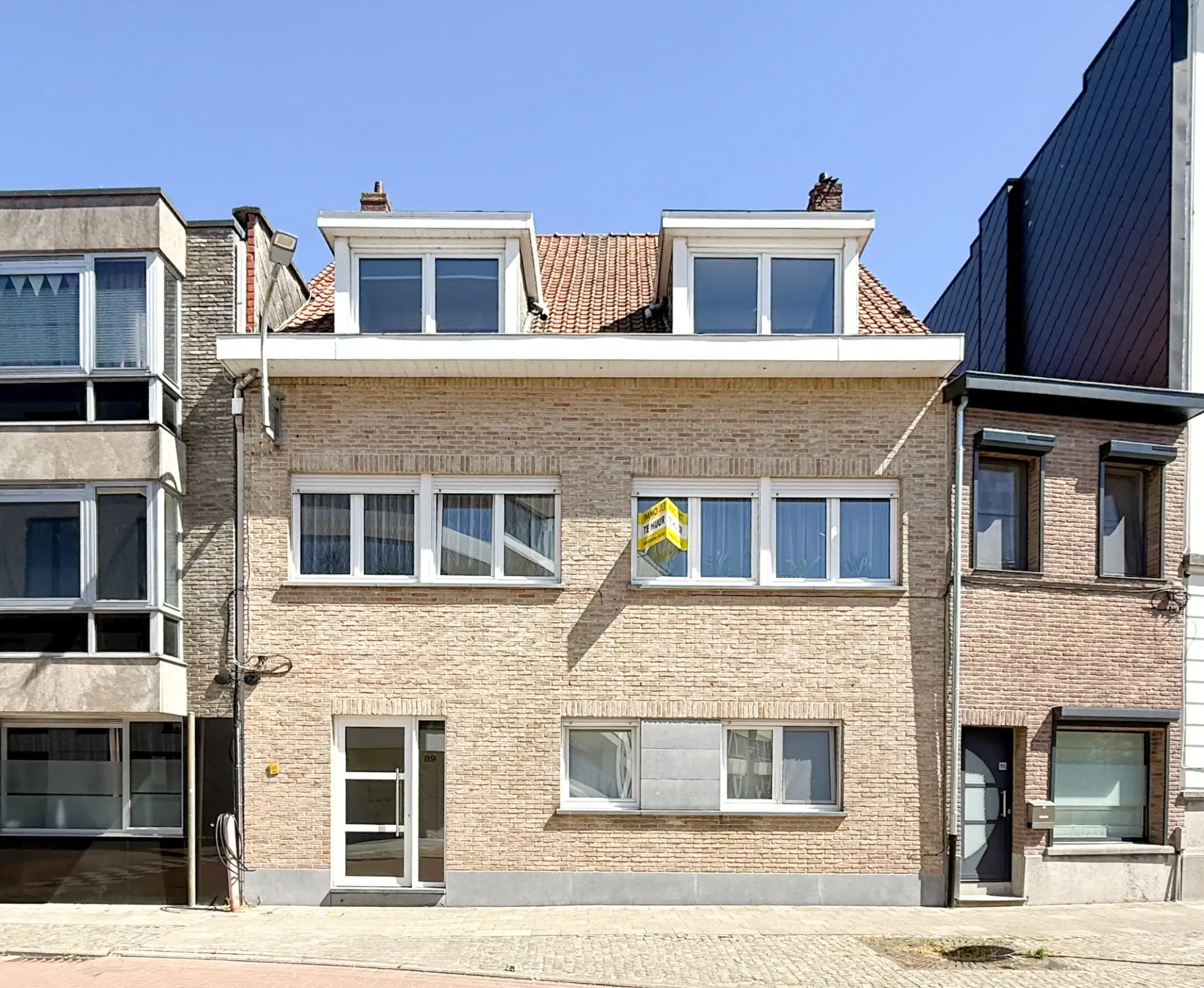 Appartement met 3 slaapkamers in het centrum van Beveren foto {{pictureIndex}}