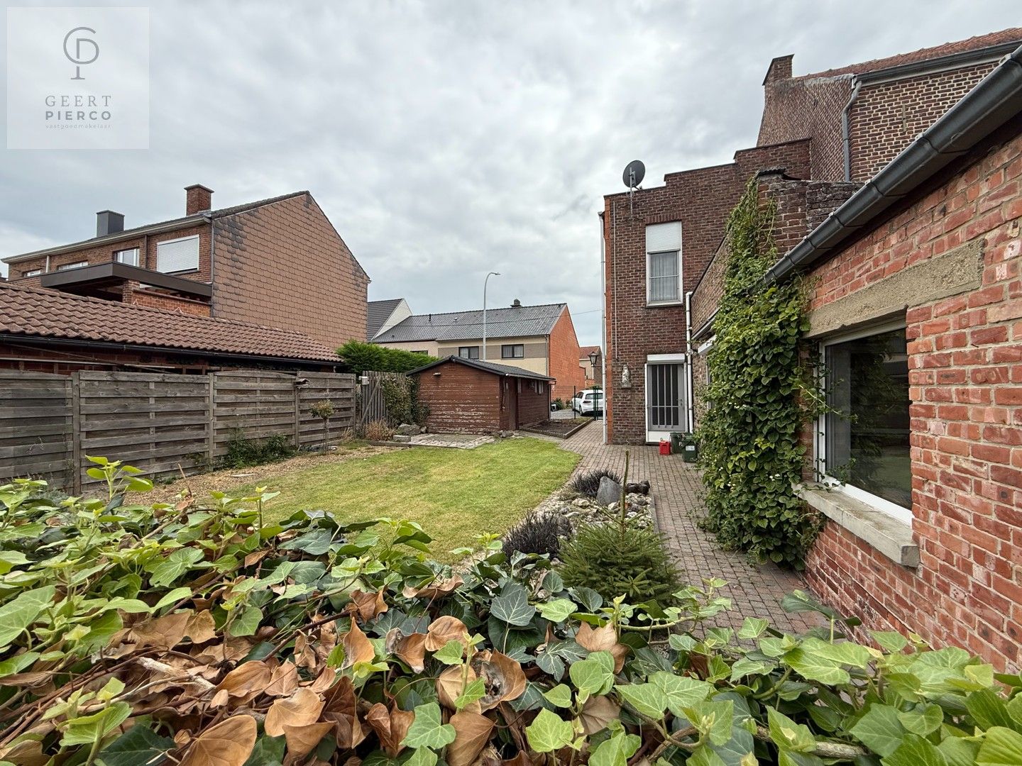 Ruime gezinswoning foto 35