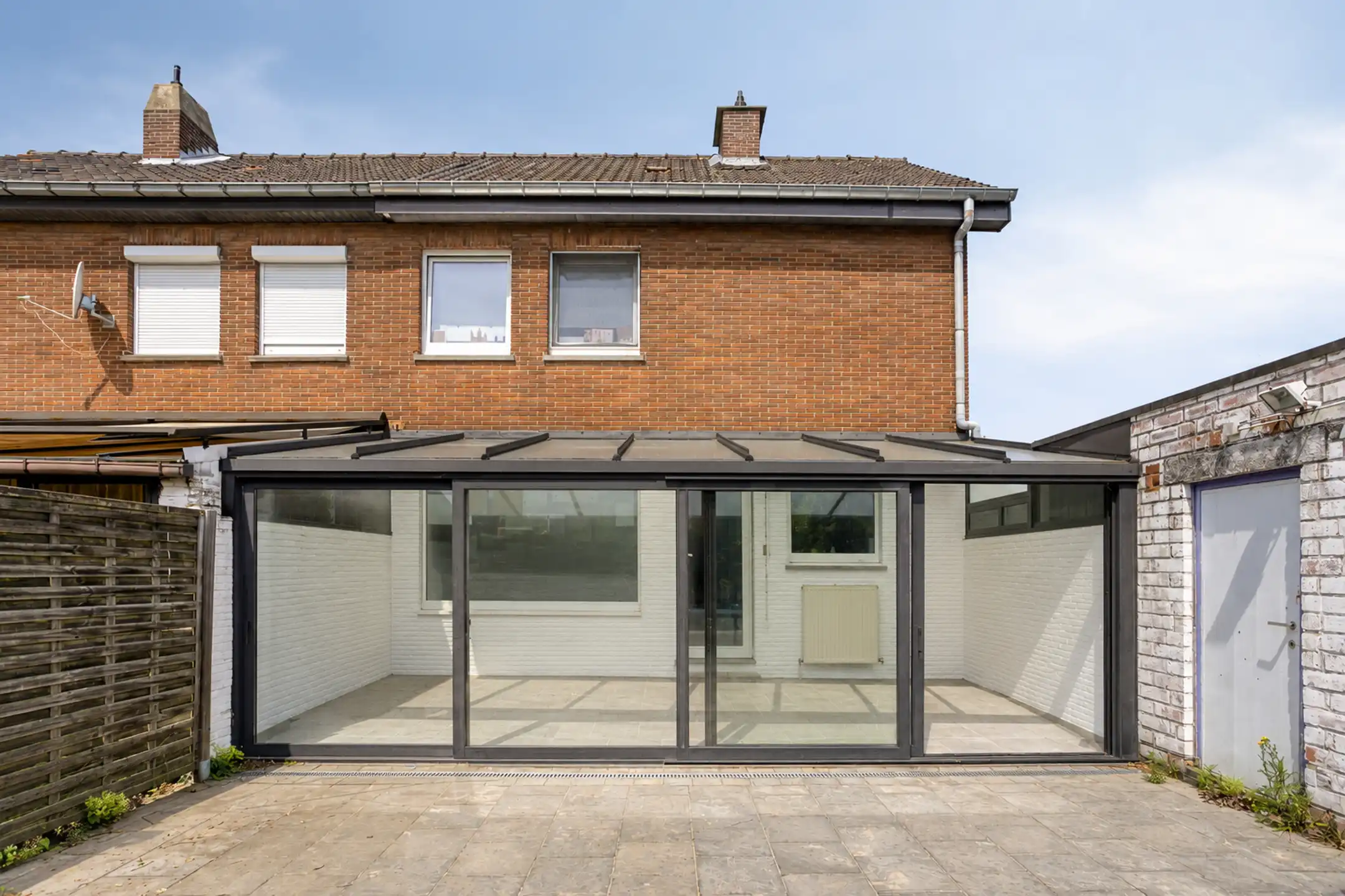 Instapklare woning met 3 slaapkamers, ruim terras, garage foto 14