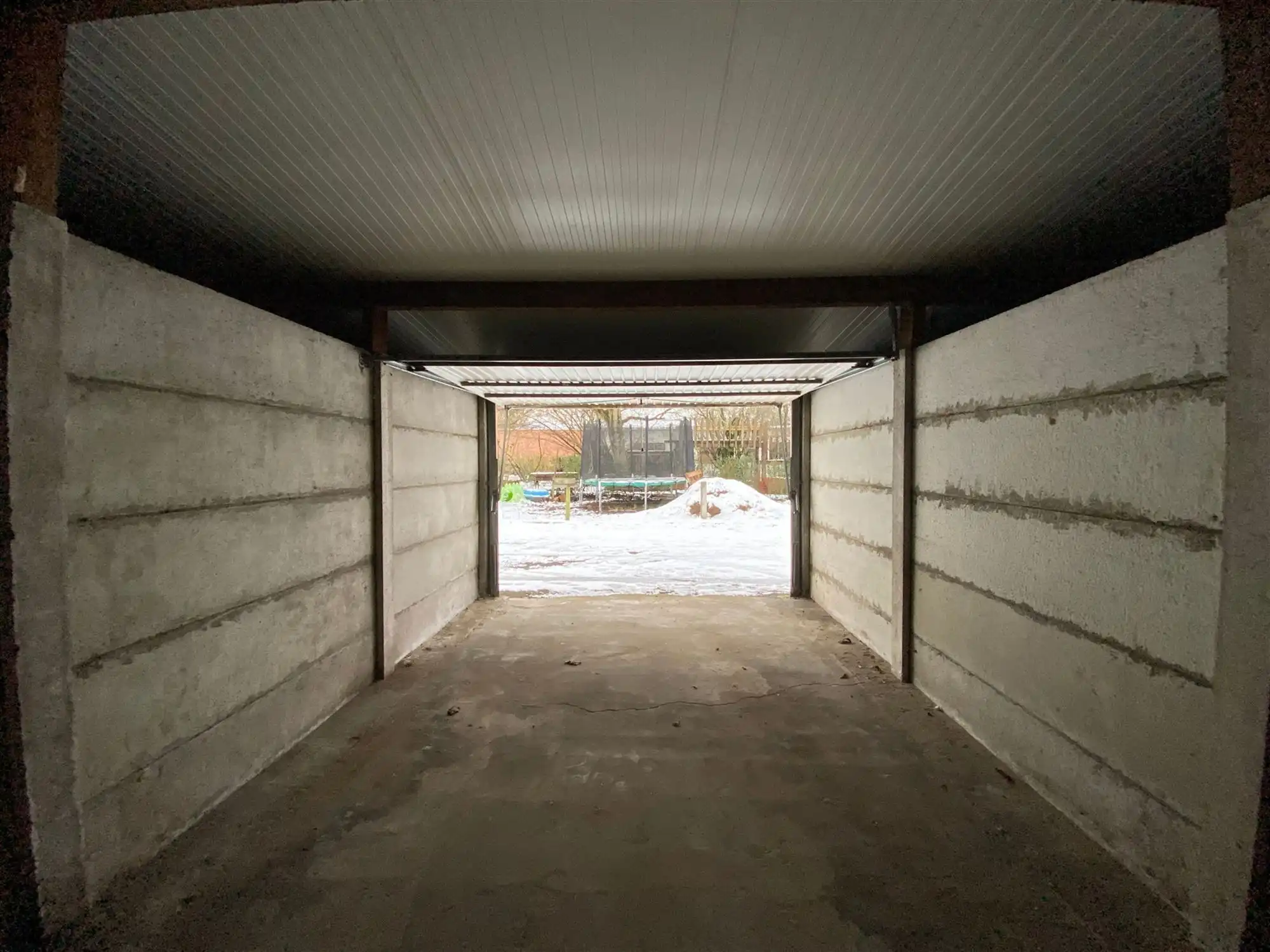 Garagebox - buiten te Wondelgem foto 5