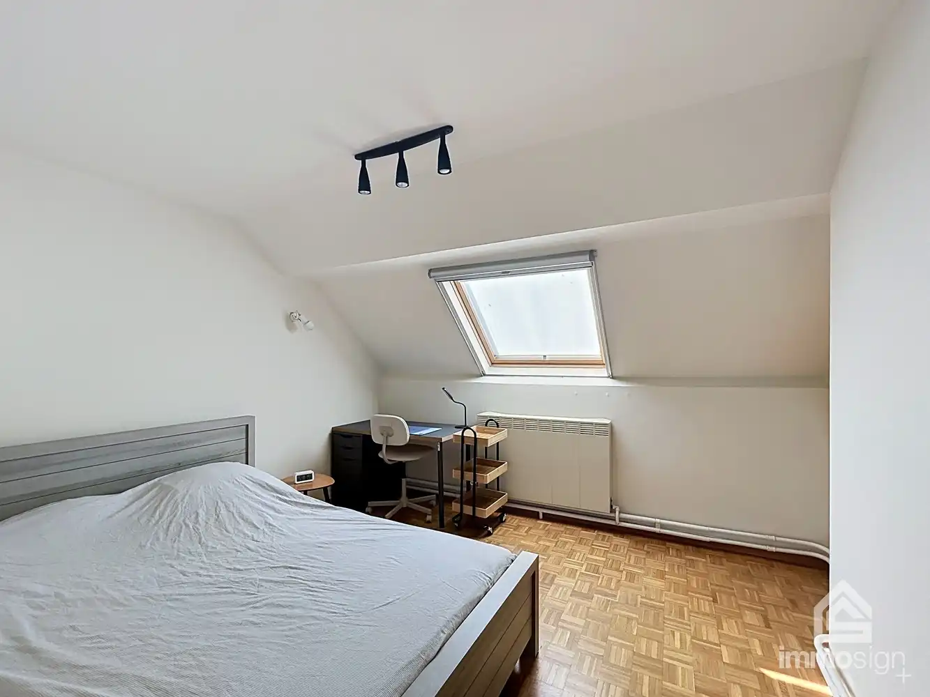Ruim triplex appartement met vier slaapkamers in hartje Bocholt! foto 17