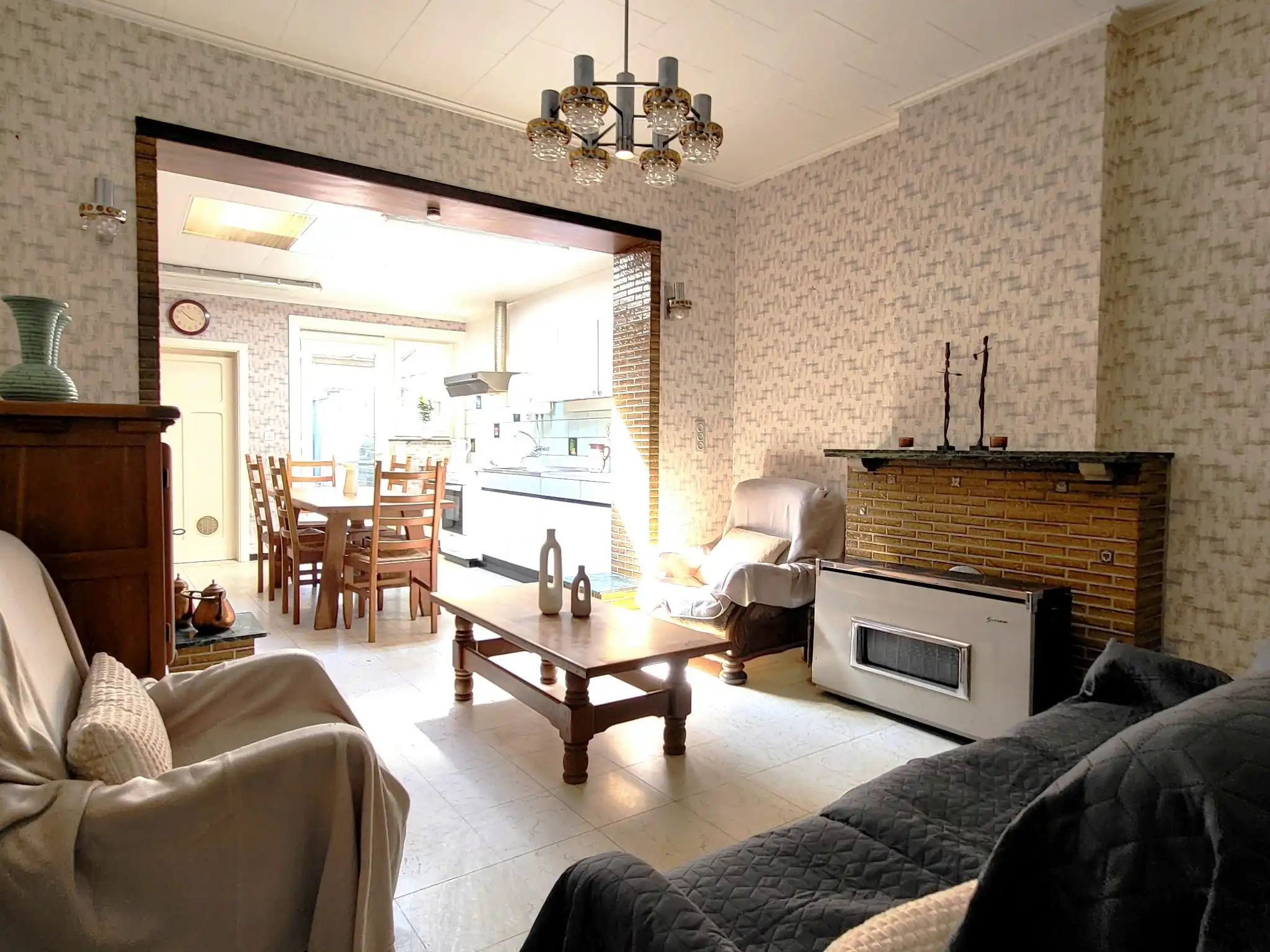 Deze charmante woning met karakter is gelegen op wandelafstand van het station en centrum, biedt een verrassend ruime en praktische indeling, ideaal voor starters of investeerders.  foto 6