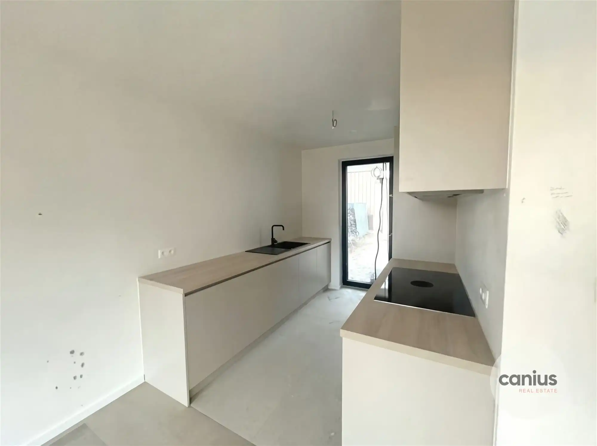 KNAPPE NIEUWBOUWWONING MET 3 SLPKS foto 4