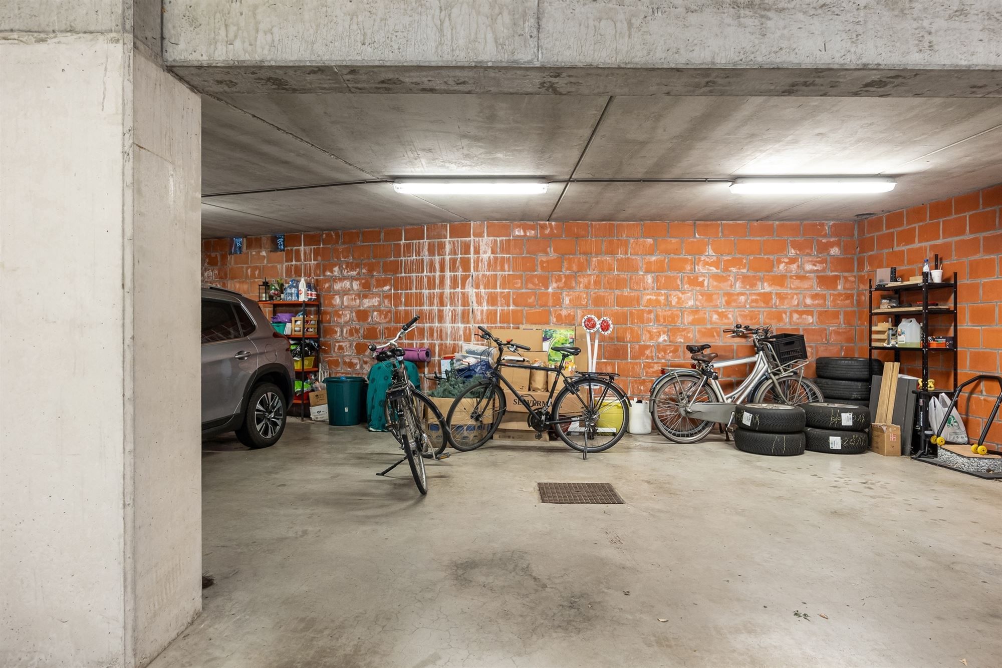 Modern appartement met terras en parking in Mechelen foto 11