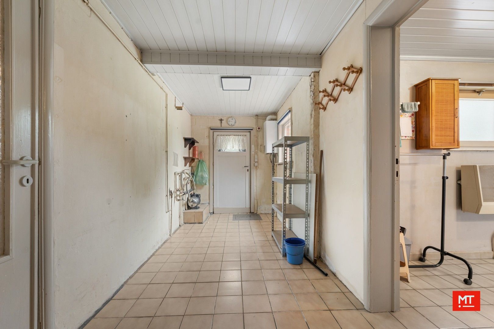 Op te frissen woning met 2 slpk (+ mogelijk), tuin en garage in het landelijke Mesen foto 13