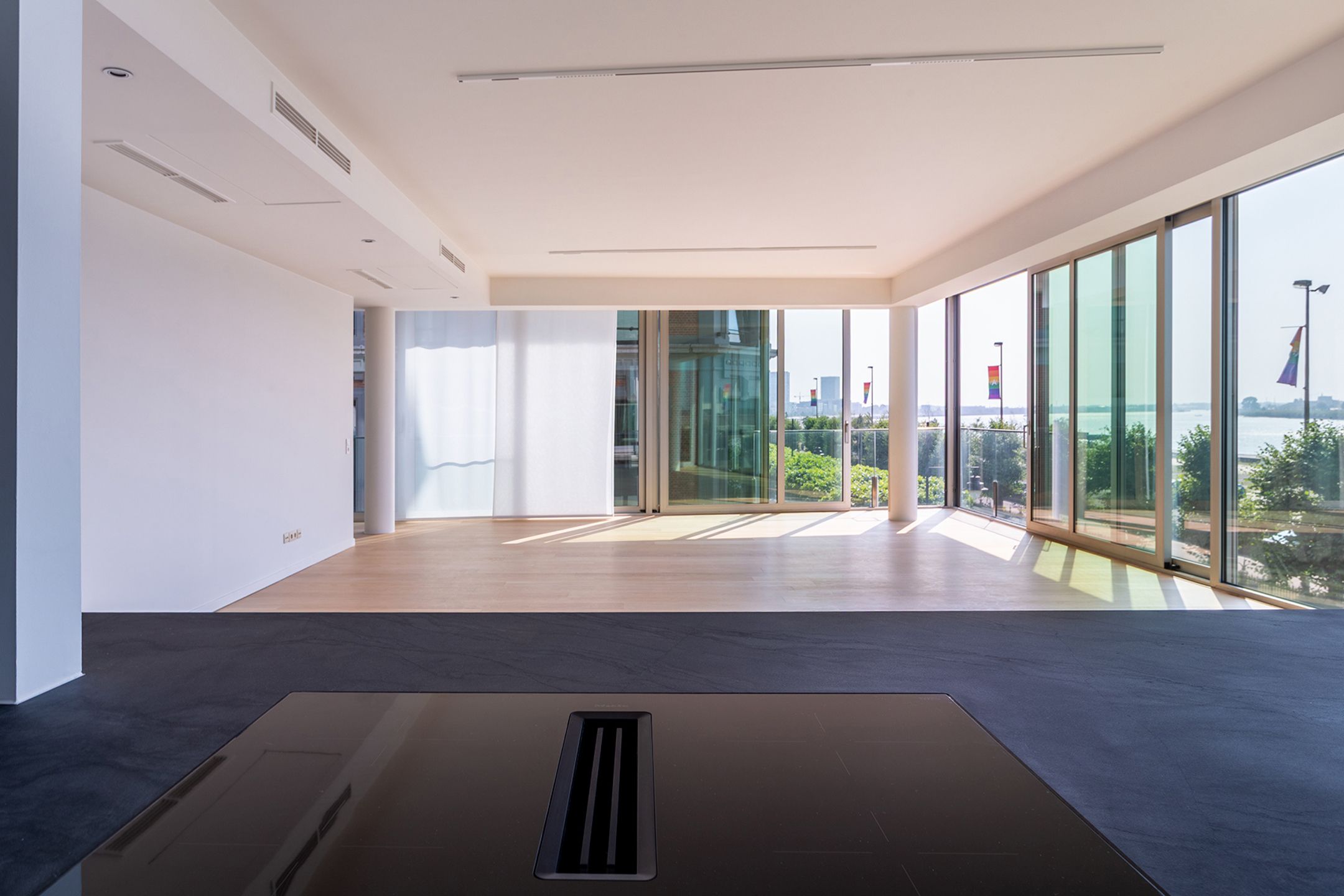 Prachtig hoekapp (161m²) met zicht op de Schelde en met terras foto 13