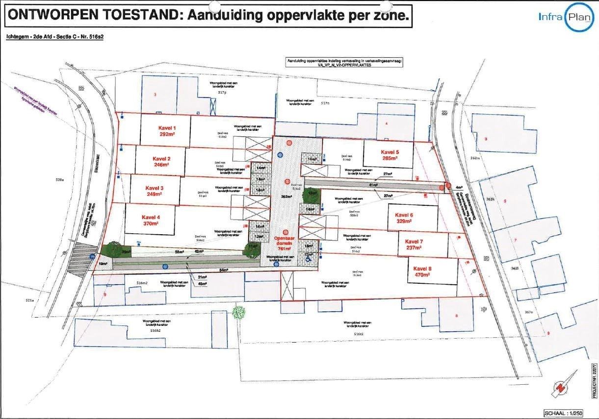 Perceel bouwgrond (470 m²) bestemd voor halfopen bebouwing nabij centrum Eernegem foto {{pictureIndex}}