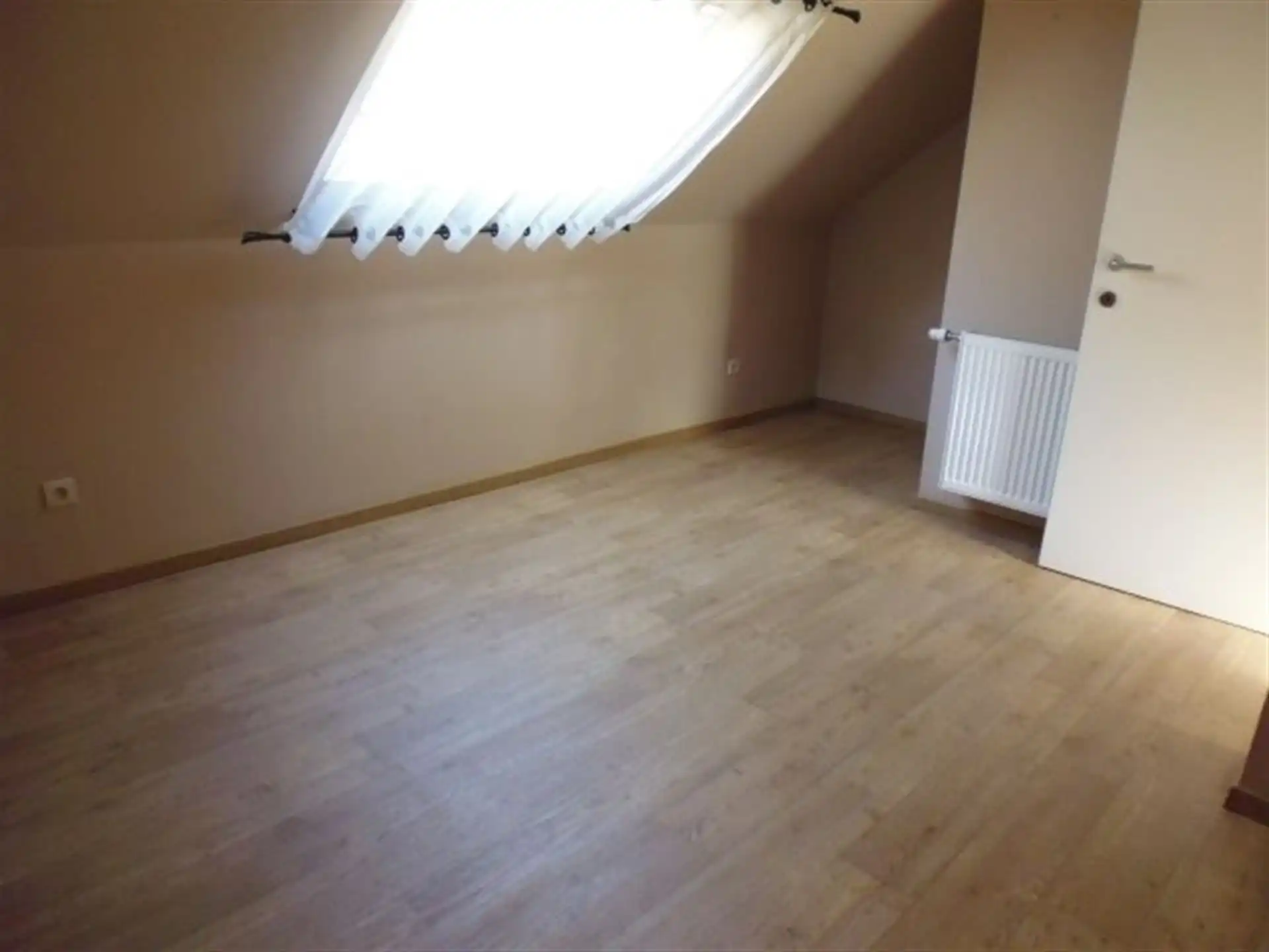 VERZORGDE KLEINE RIJWONING foto 8