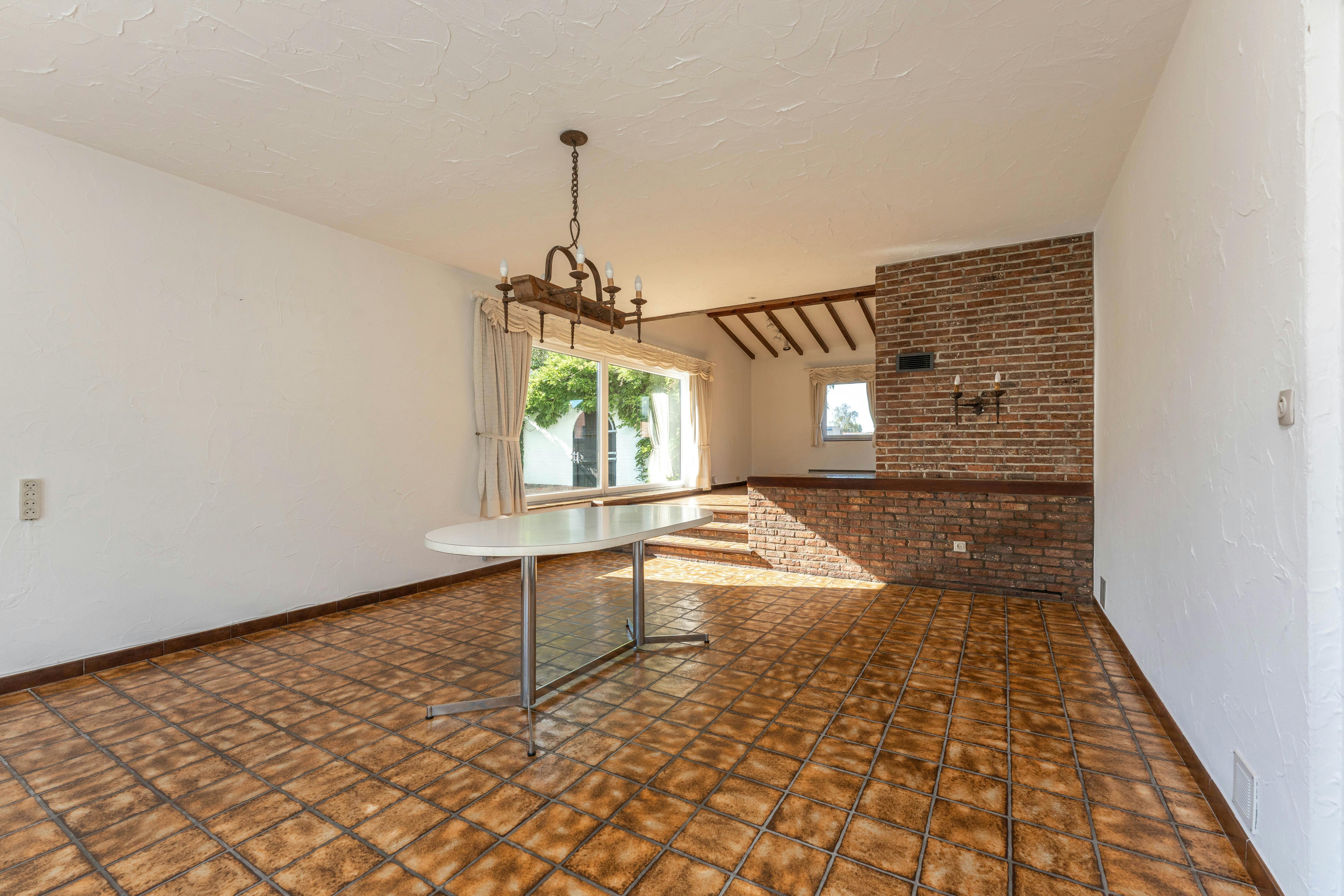 Vrijstaande villa met potentieel in Merellaan te Kortrijk foto 11