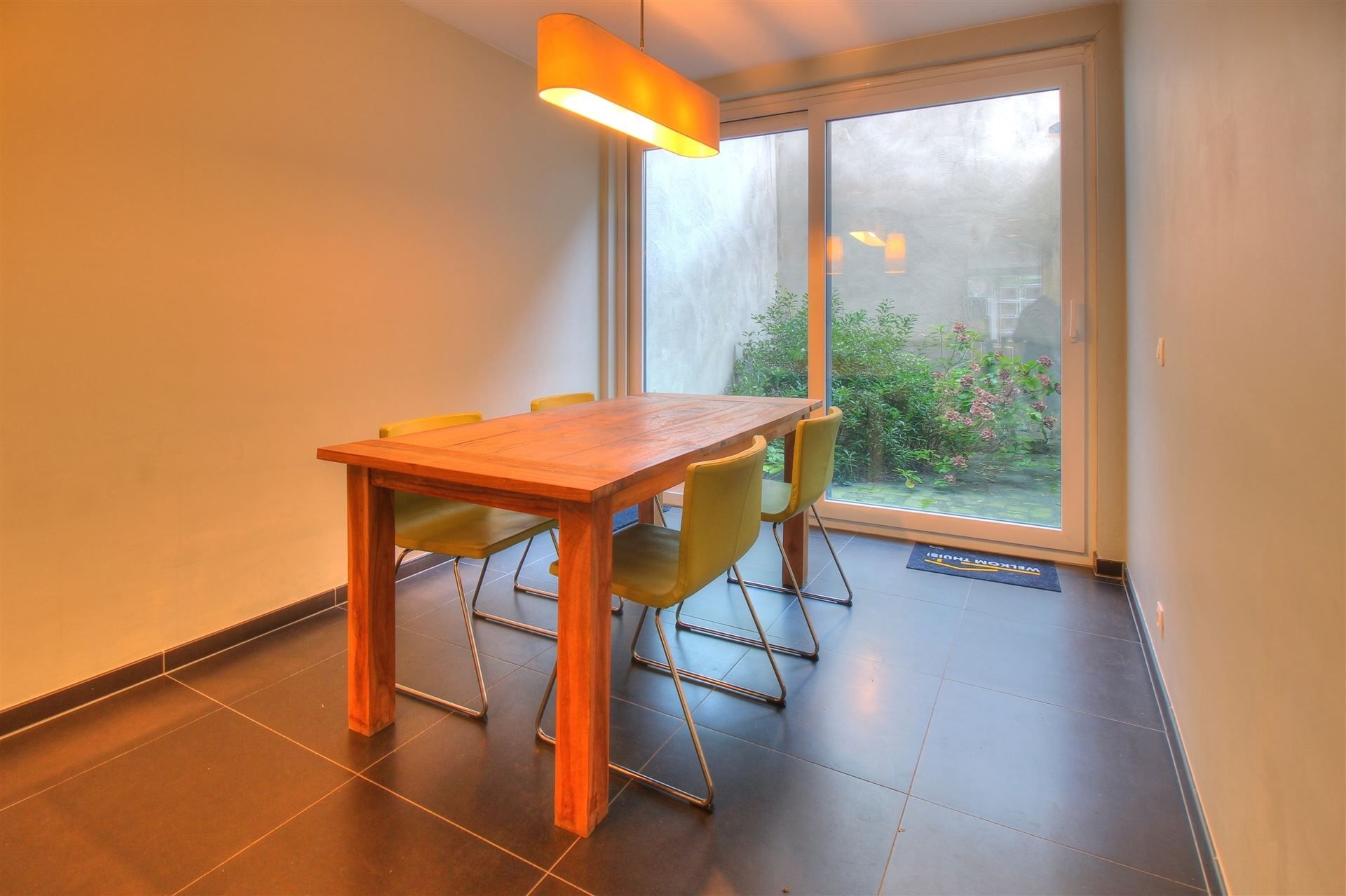 Zeer commercieel gelegen modern kantoor/handelsgelijkvloers foto 9