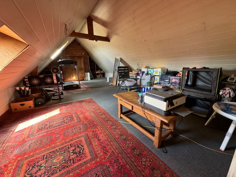 Instapklaar dakappartement van ±170m² met 2 slpks, terras & parking! foto 18