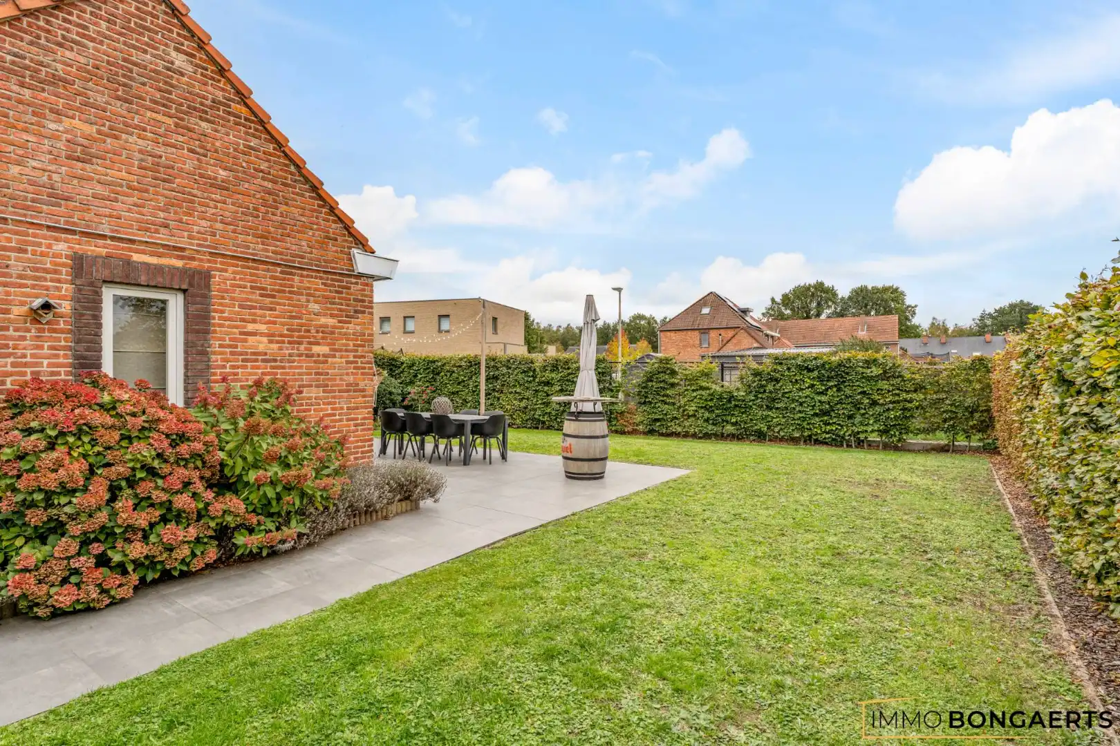 Instapklare woning op rustige ligging in As foto 23