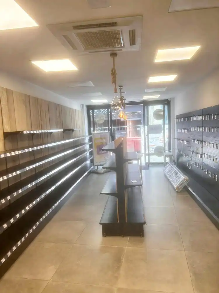 Instapklaar handelspand op absolute A1-toplocatie in de Kattestraat! foto 4