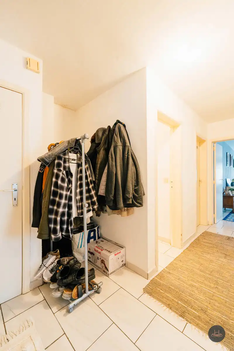 Ruim appartement met grote tuin & garage foto 7