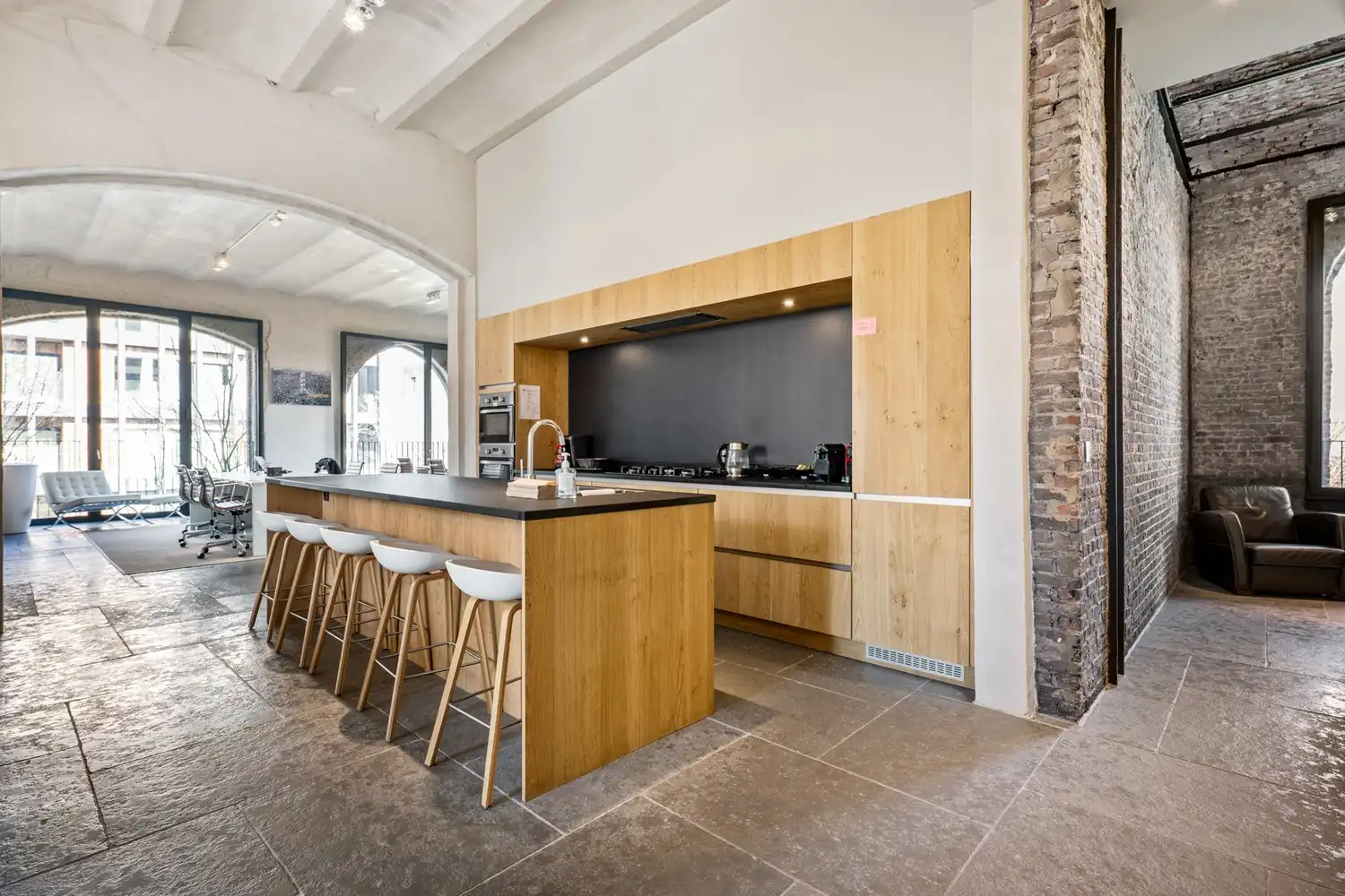 Exclusieve loft op de iconische Axel Vervoordt-site in Wijnegem foto 7