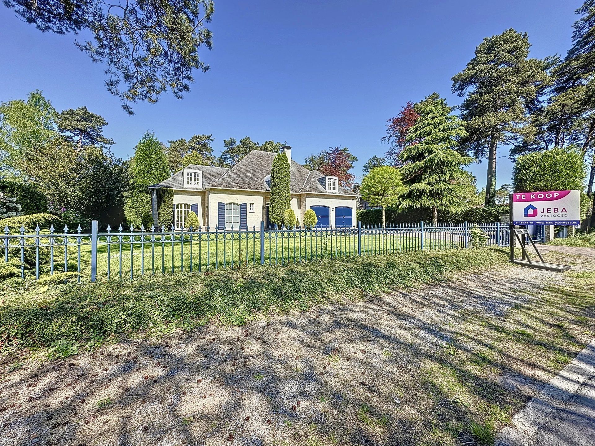 Klassieke energiezuinige villa met 4 (mog. 5) slaapkamers op ruim perceel. foto 45