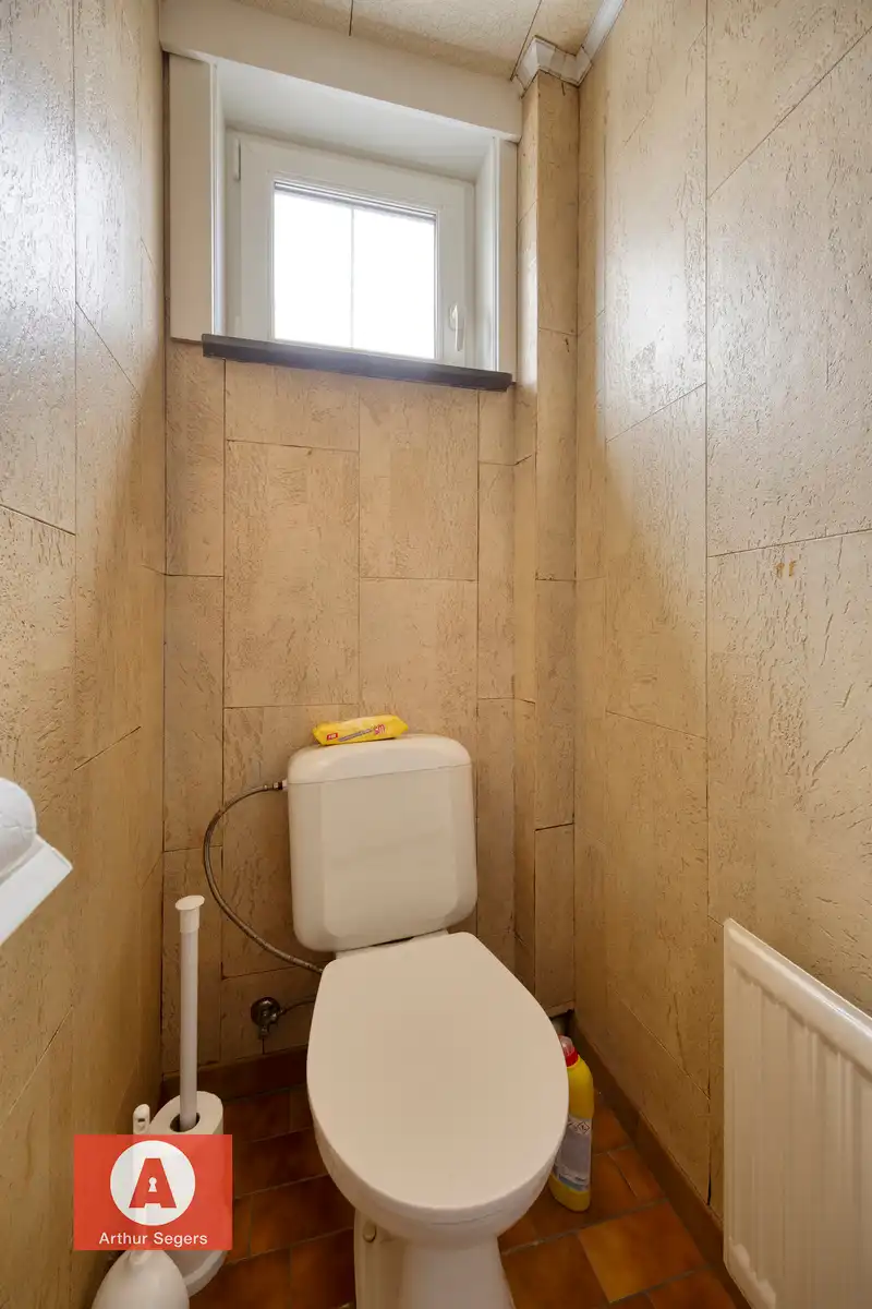 !!! IN OPTIE !!! Op te frissen woning in rustige wijk  foto 22