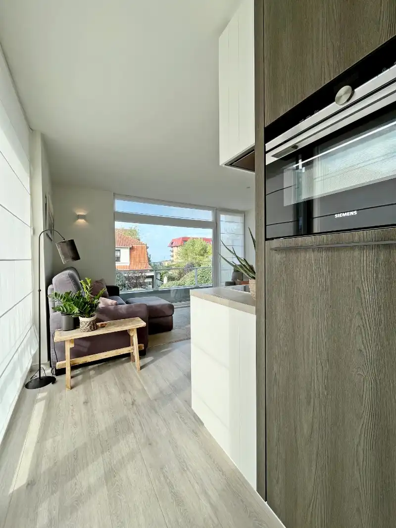 MODERN GERENOVEERDE STUDIO MET APARTE SLAAPHOEK VLAK BIJ DE ZEE EN HET SYCOD foto 16