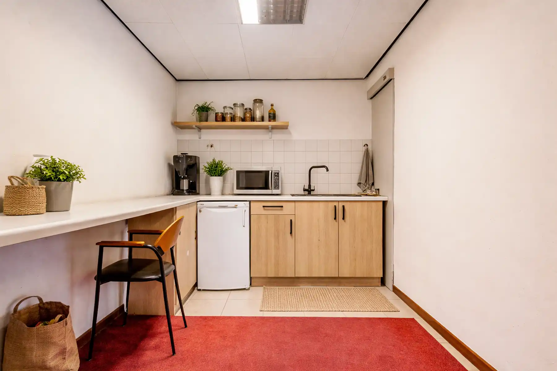Opbrengsteigendom met 2 appartementen en handelsruimte foto 9