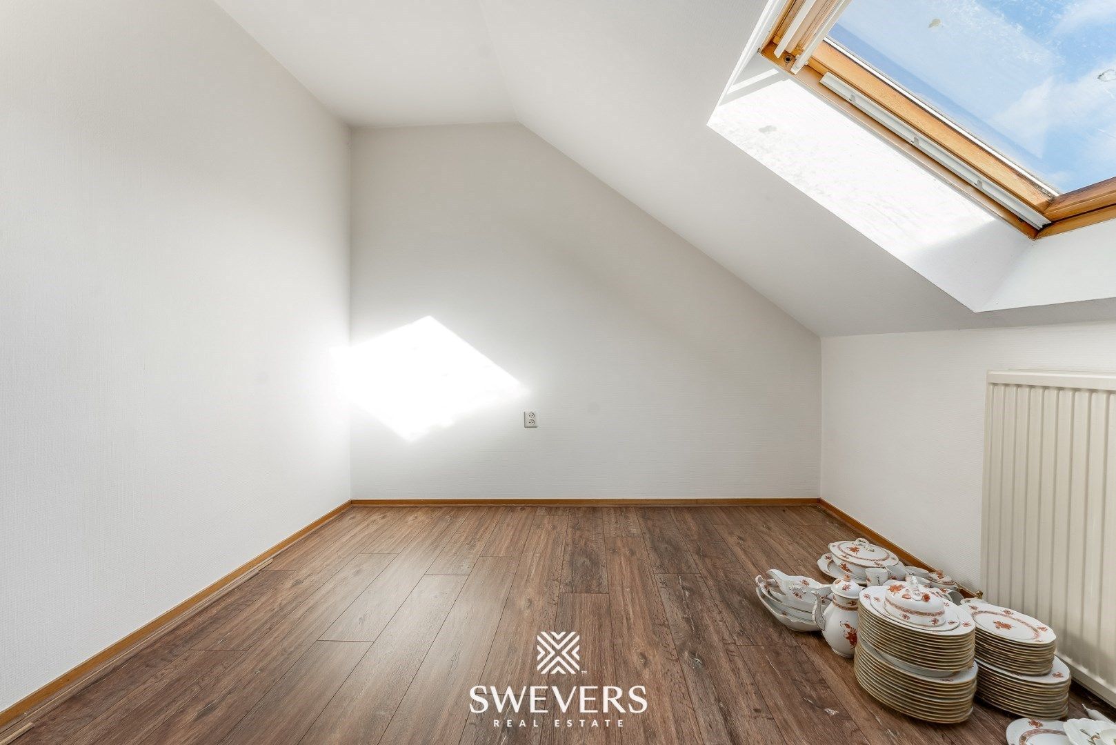 Duplex-appartement met handelsruimte, terras en tuin op toplocatie Riemst foto 26