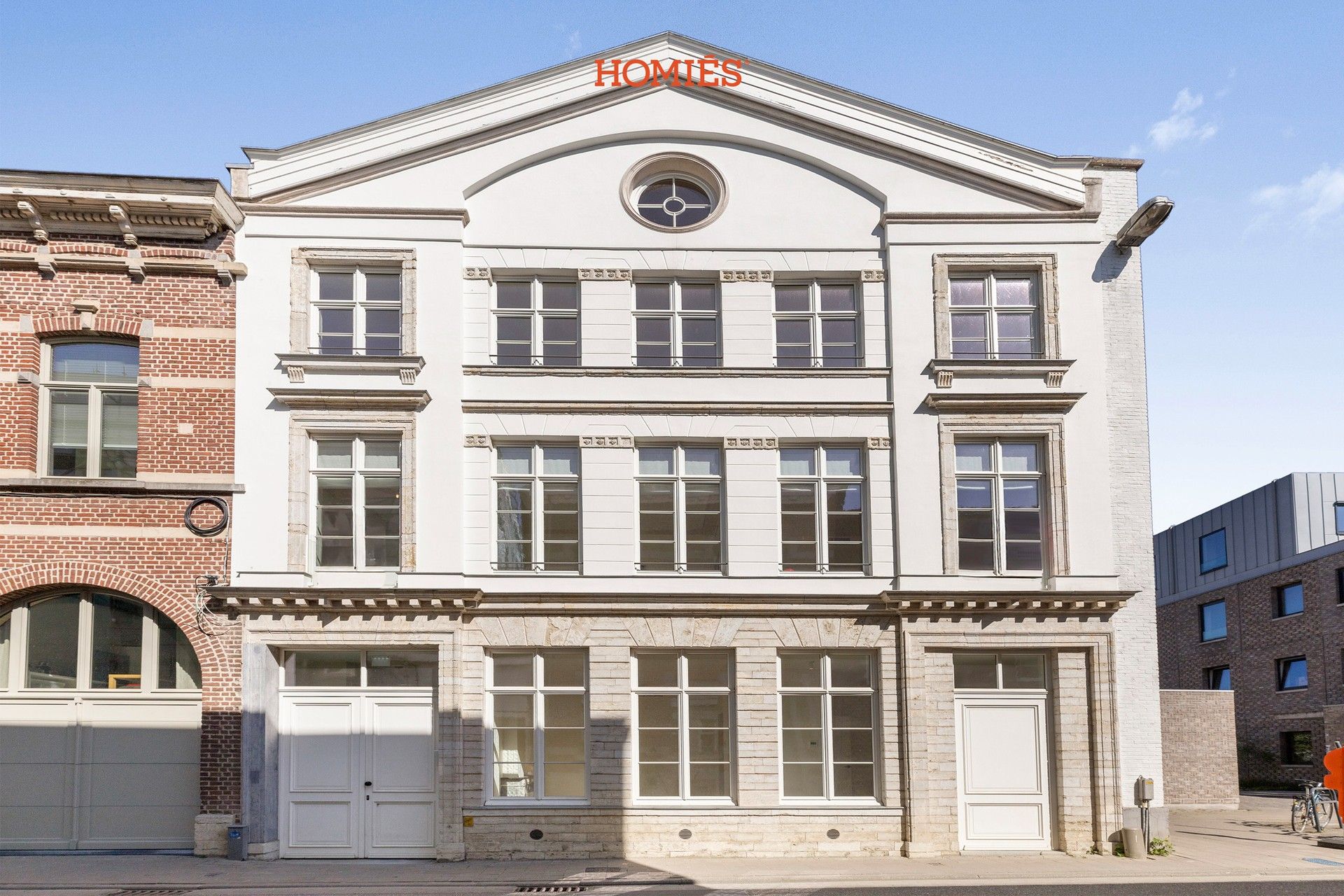 Luxe loft in gerenoveerd historisch pand foto 12