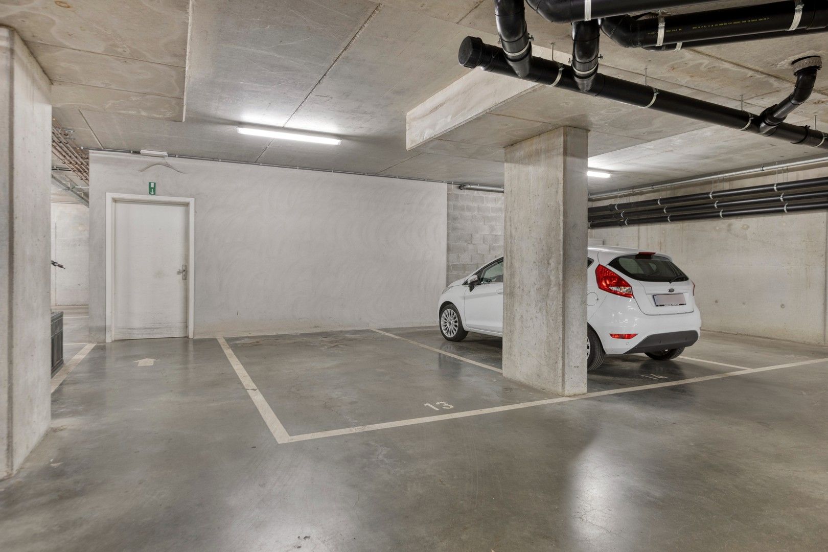 Te koop: lichtrijk appartement in hartje Genk foto 23