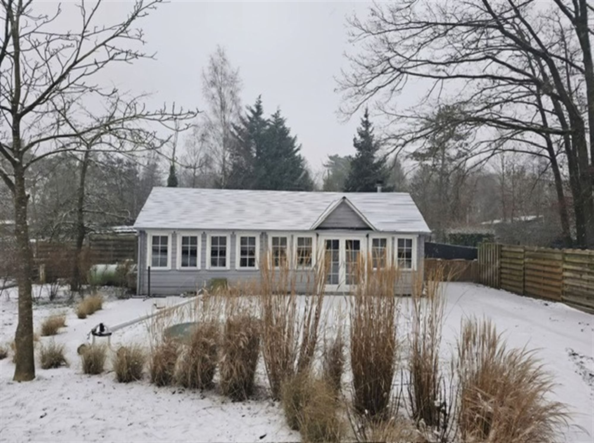 Opbrengsteigendom gelegen in een mooie groene omgeving foto 15