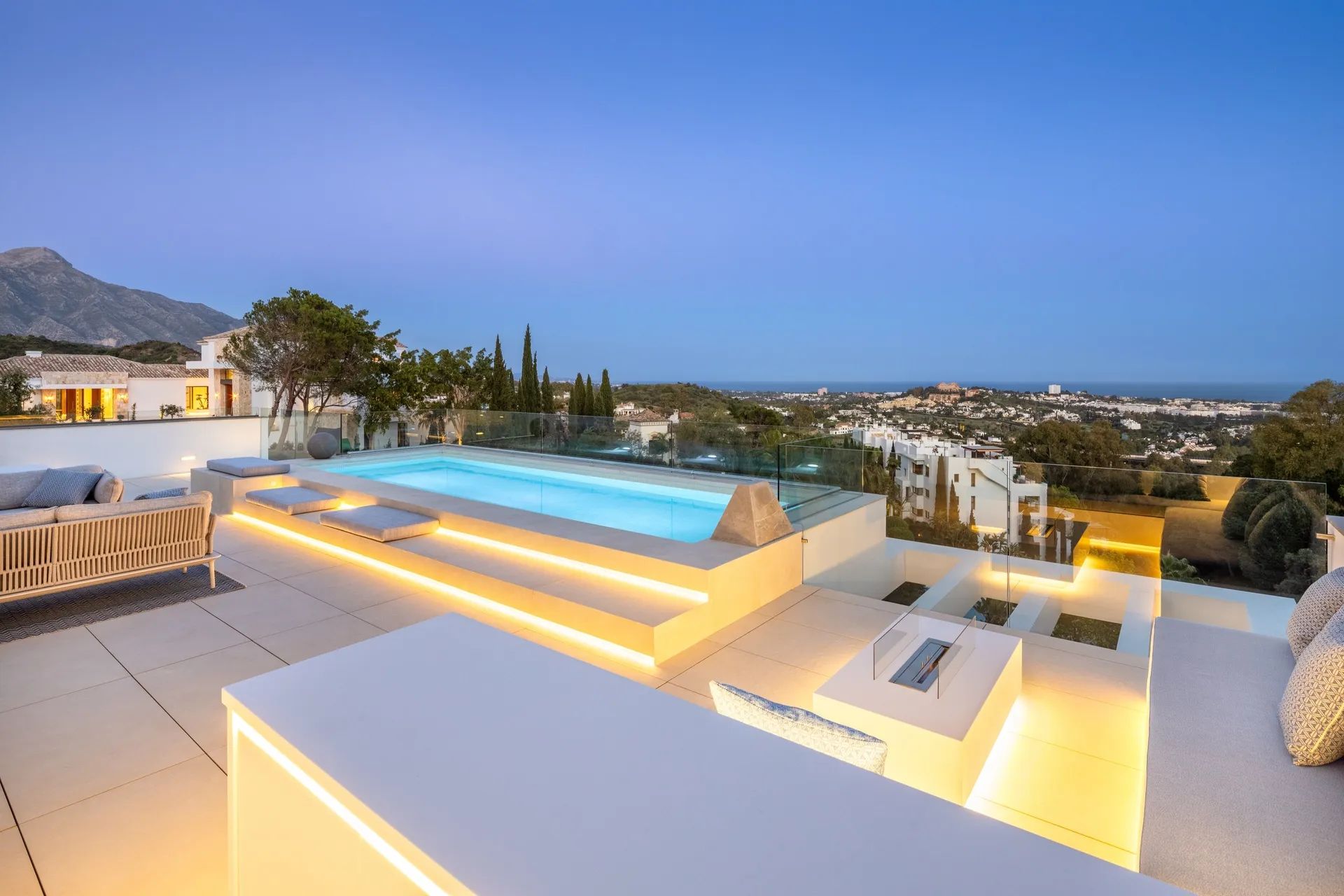 Indrukwekkende villa met adembenemend zicht en ongekende voorzieningen in La Quinta foto 16
