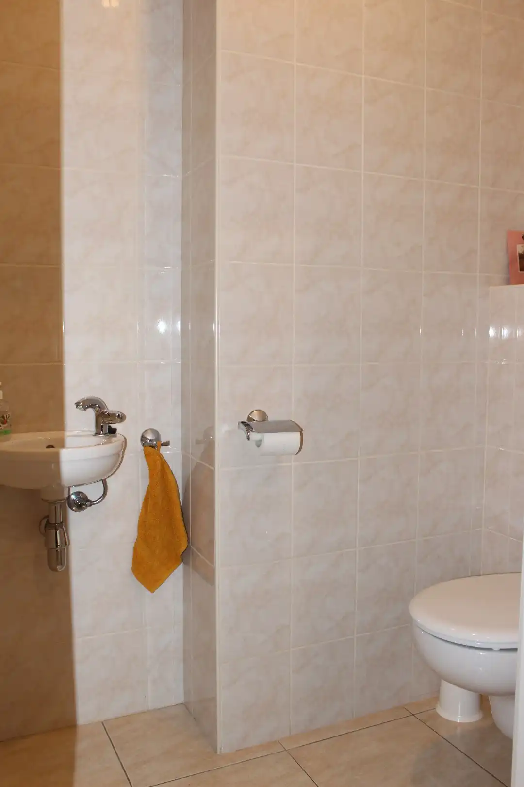 Appartement met terras, lift en garage in het centrum van Lommel. foto 5