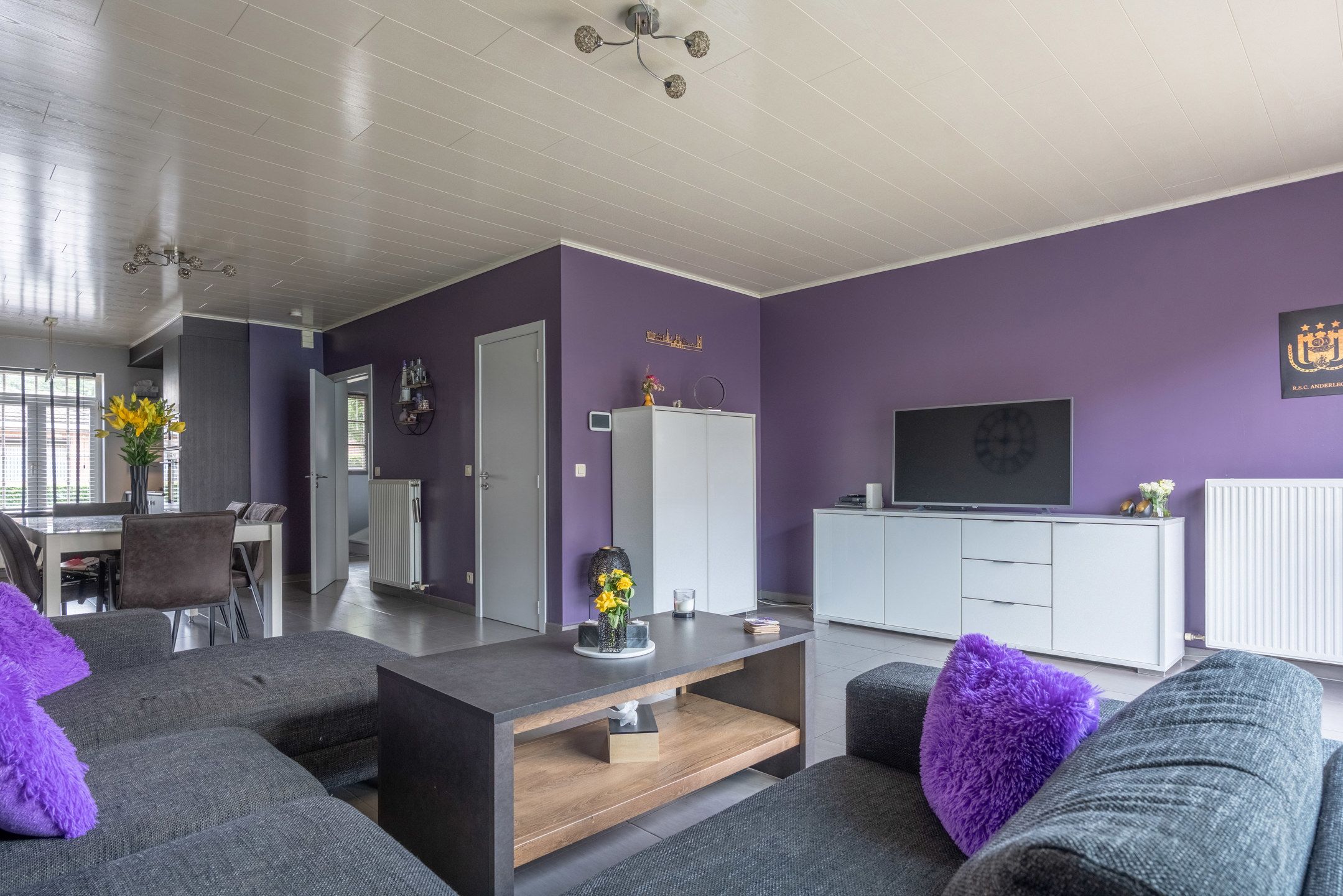 Instapklare woning met 3 grote slpks en garage foto 11