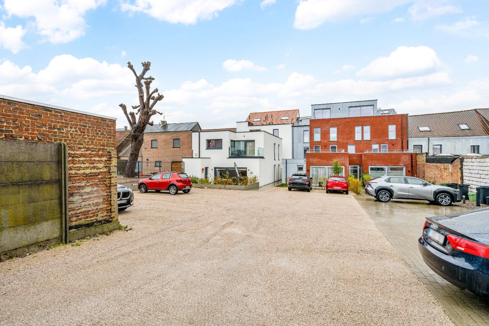 Gelijkvloers nieuwbouwappartement met parkeerplaats foto 3