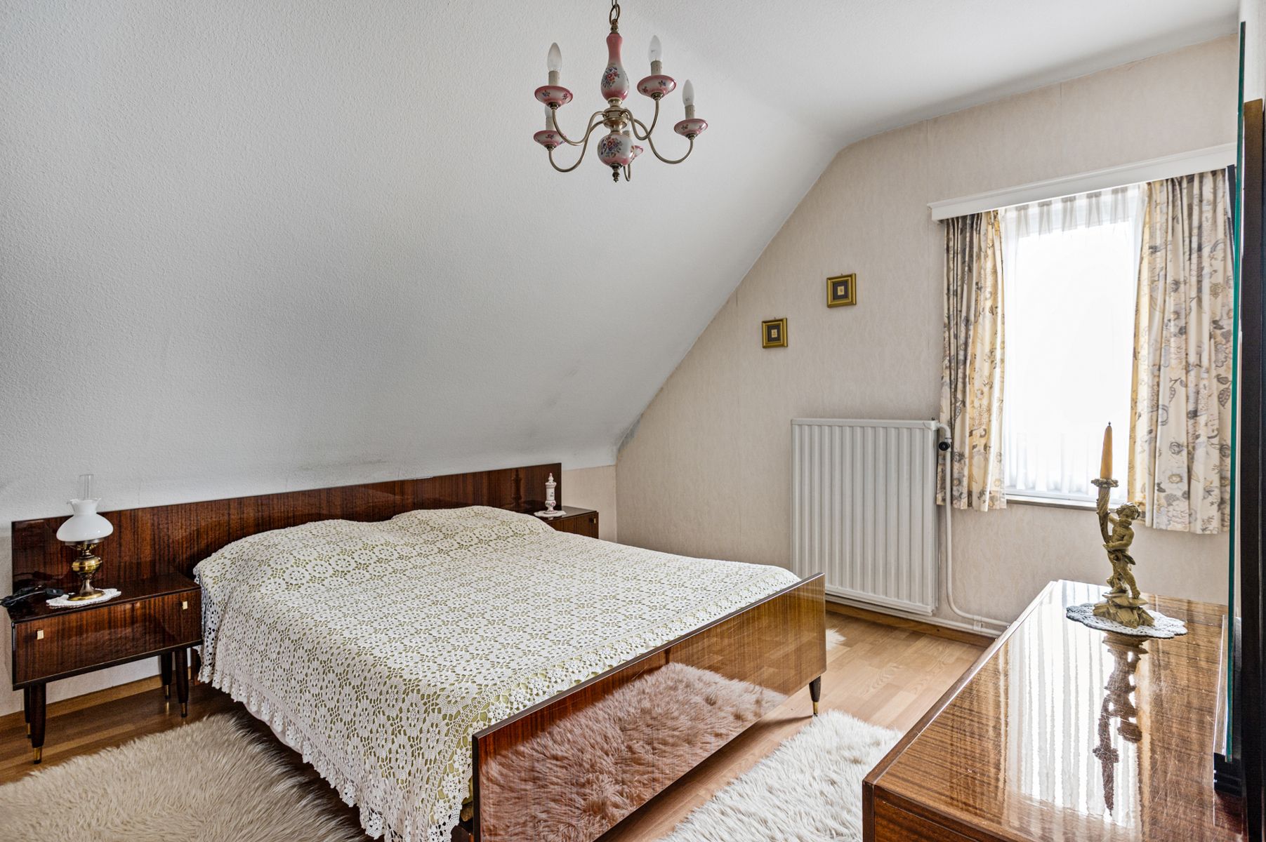 Ruime gezinswoning met tuin en garage op 856 m2 foto 20