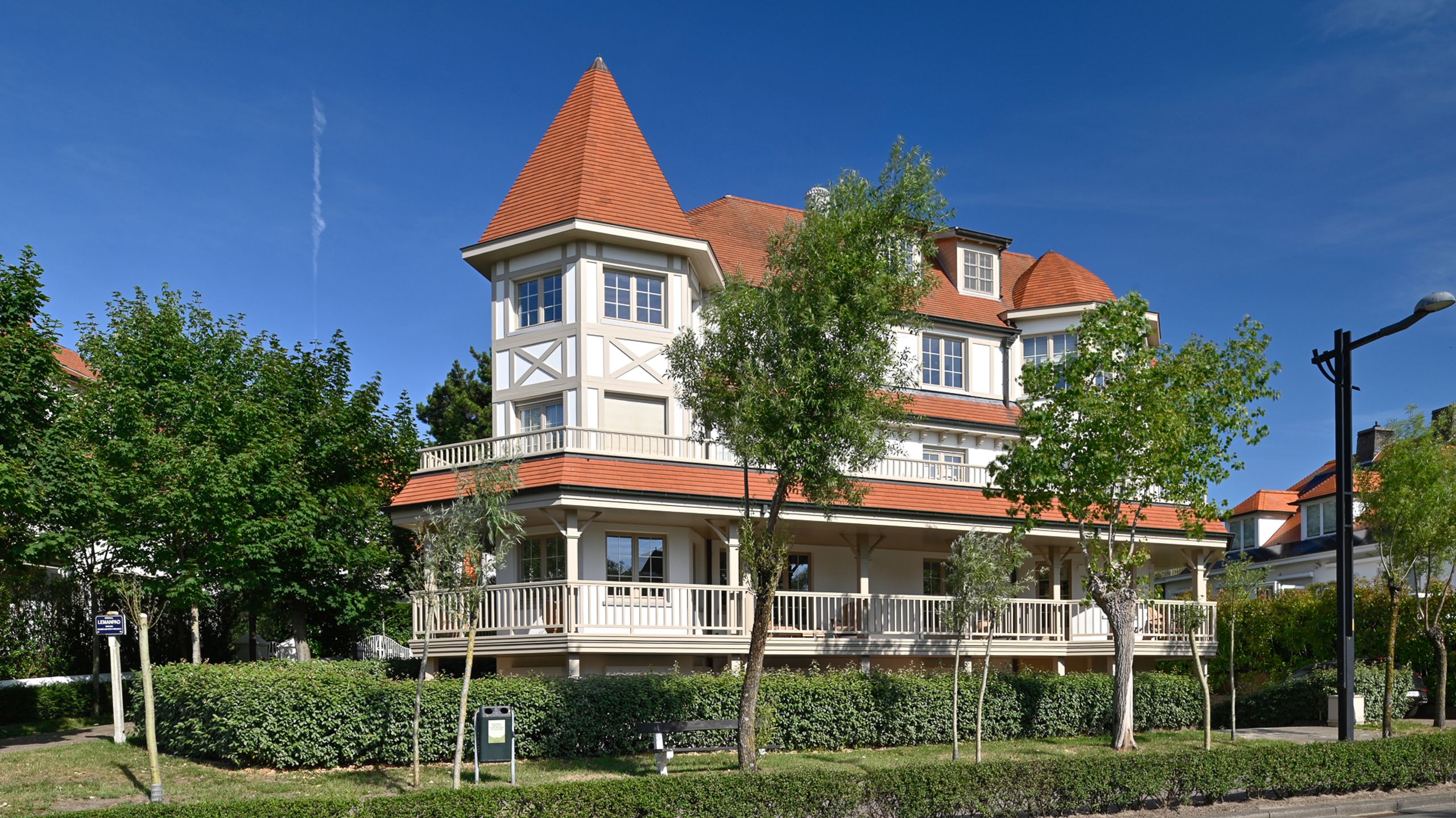 Stijlvol duplexappartement nabij het Albertplein – Het Zoute foto 2