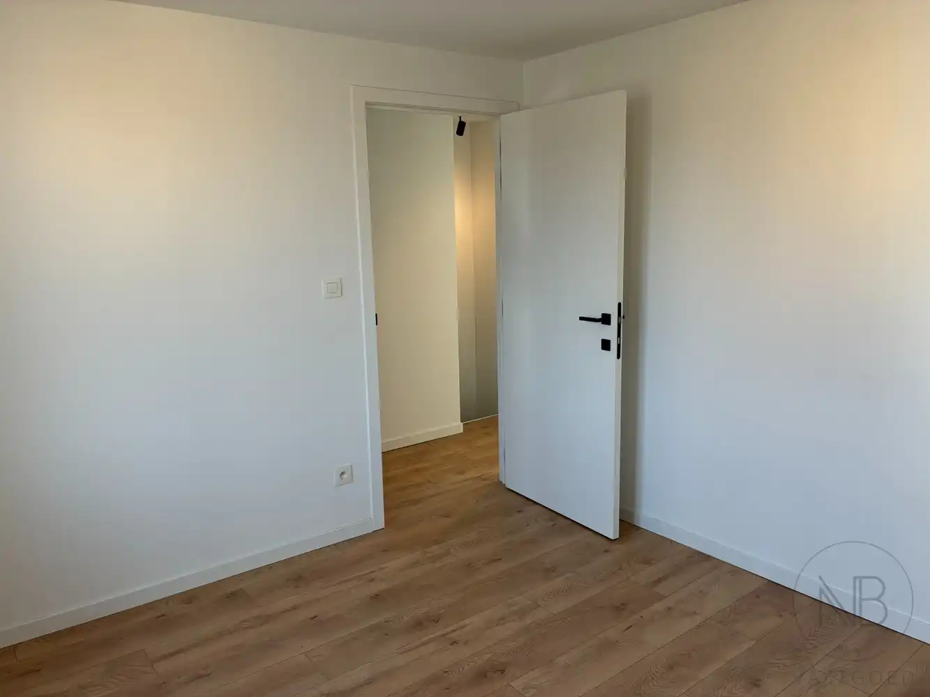 Instapklare en gerenoveerde woning in Genk foto 13