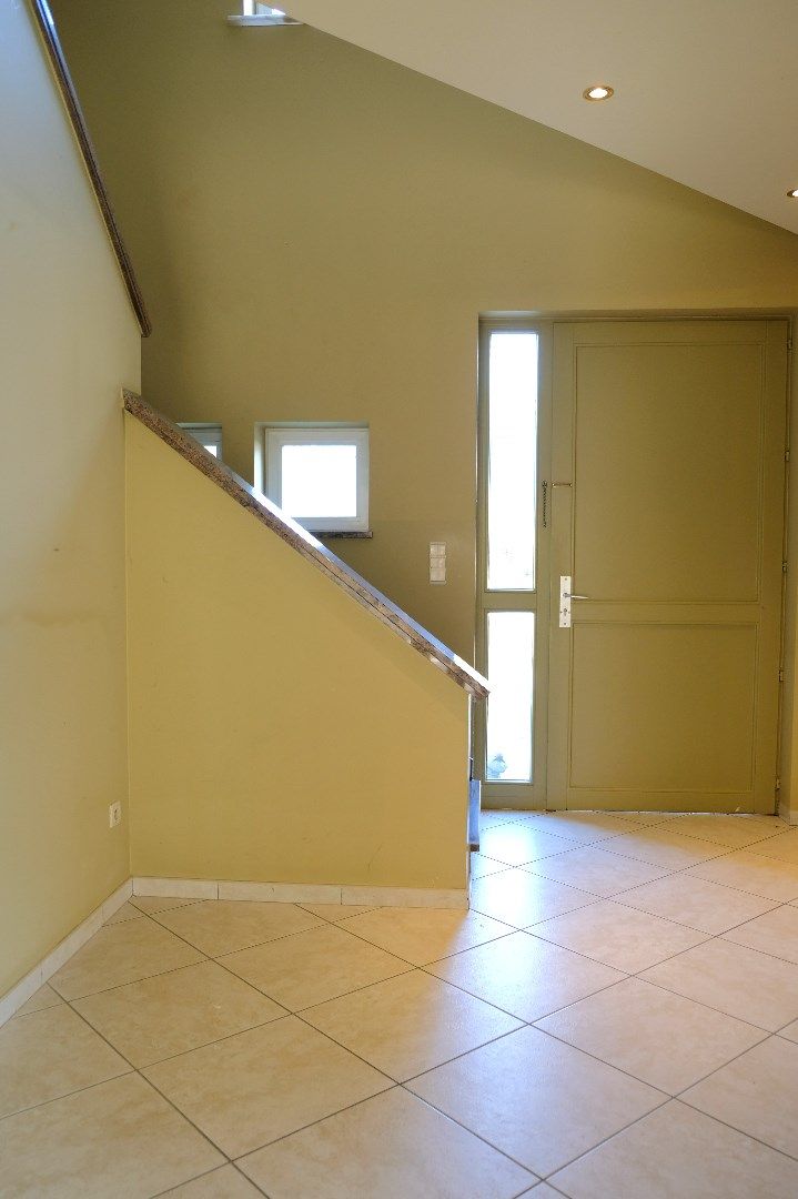 Ruime woning met 3 slaapkamers te Brakel foto 2