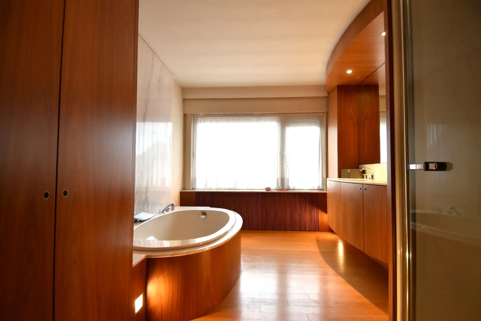 Verzorgde gezinswoning met 3 slaapkamers, tuin en polyvalente ruimte te koop nabij centrum Bissegem foto 7