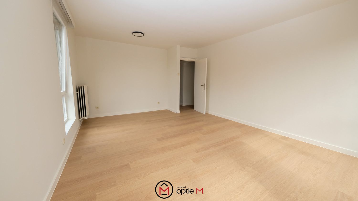 RUIM APPARTEMENT MET 3 SLAAPKAMERS, TERRAS EN GARAGEBOX foto 13