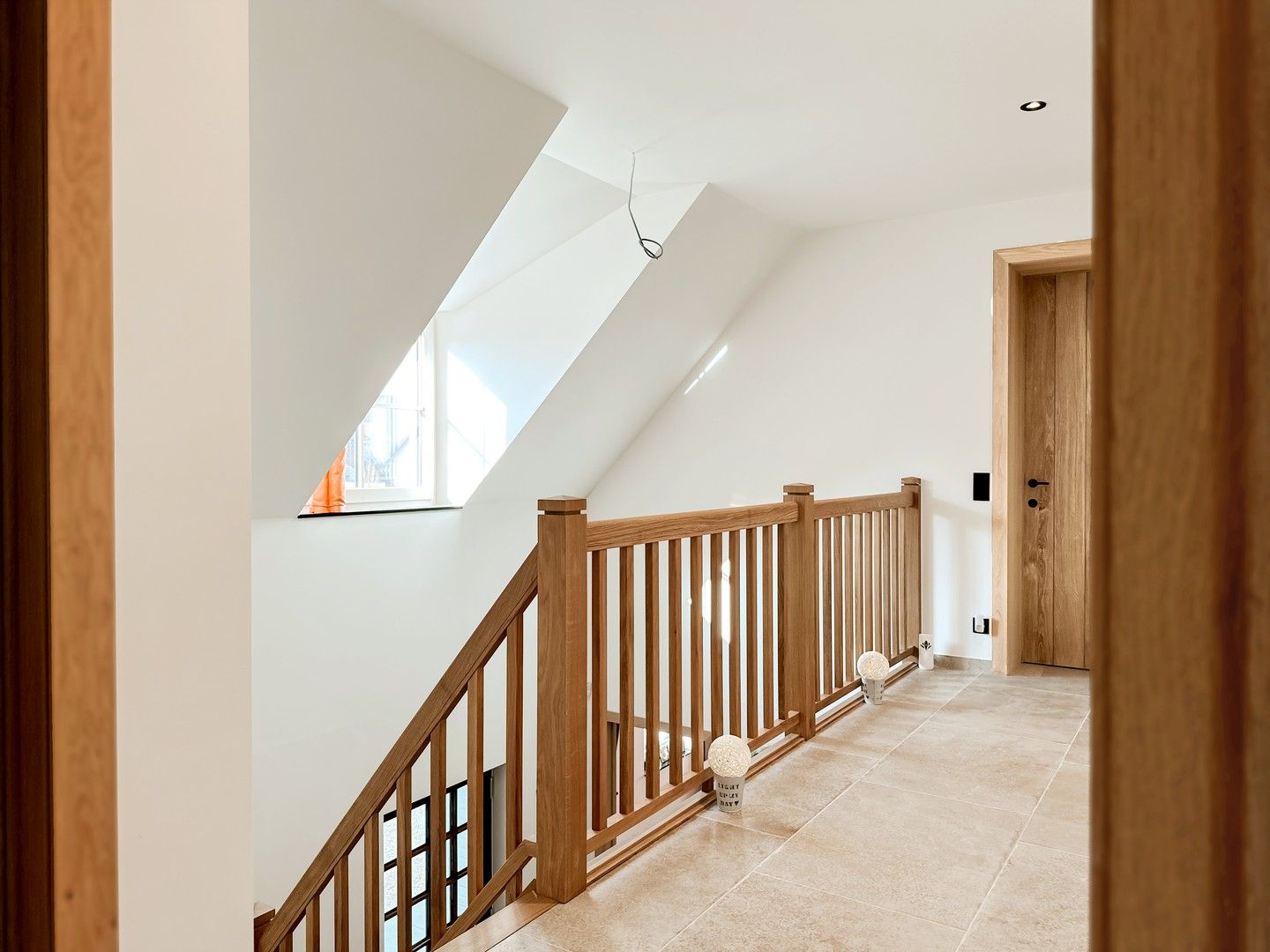 Alleenstaande woning, rustig gelegen in een residentiële omgeving, vlakbij het centrum van Knokke. foto 21
