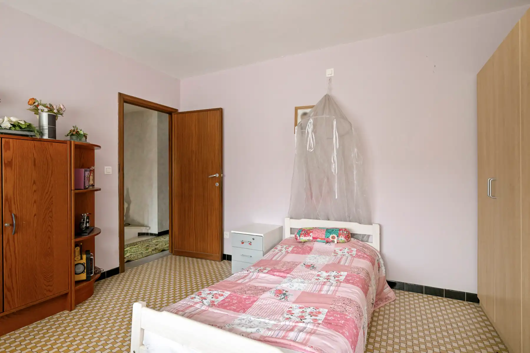 Te renoveren HOB met 3 slaapkamers en garage foto 14