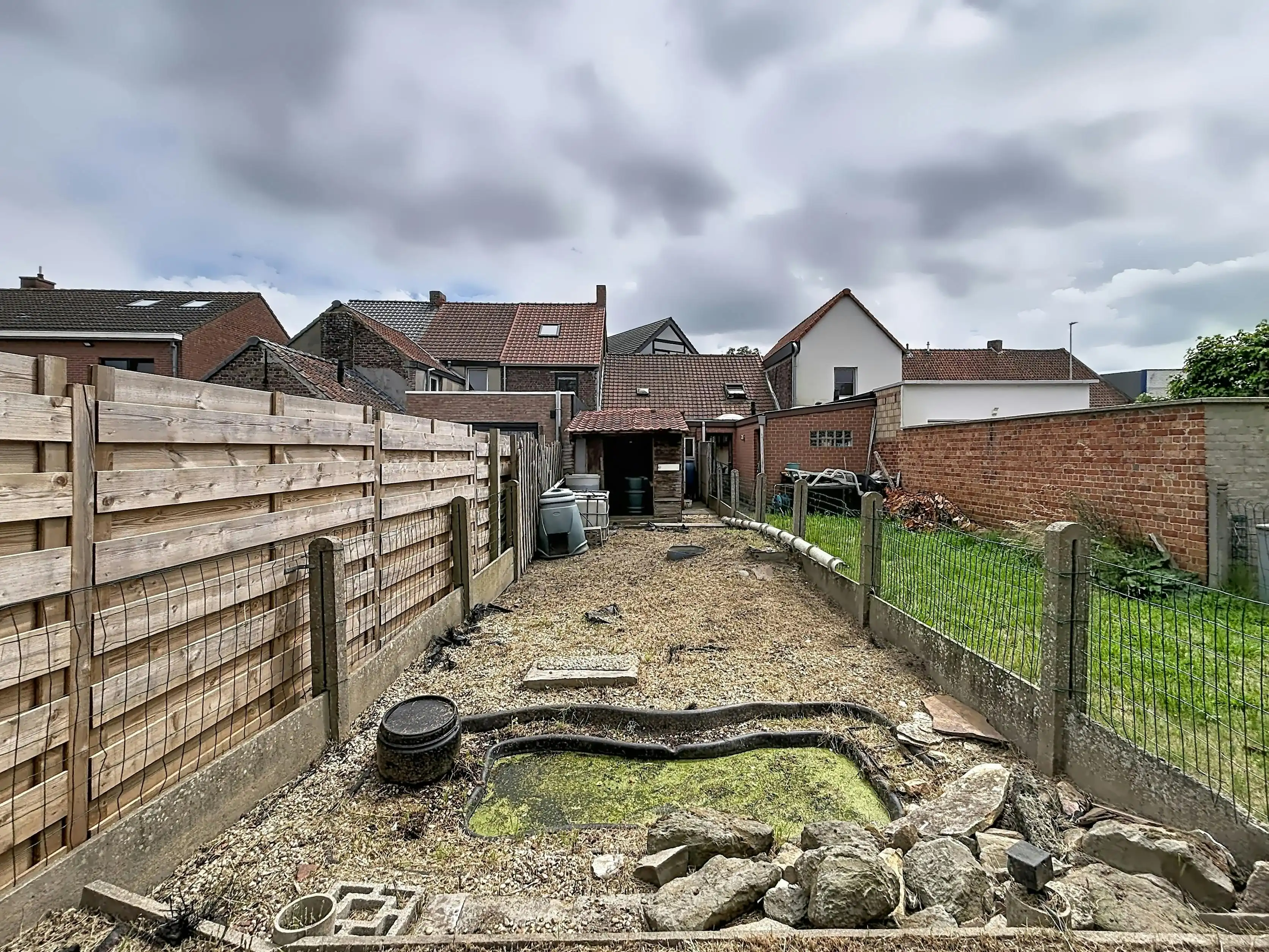 Te renoveren woning met tuin in Deinze foto 9