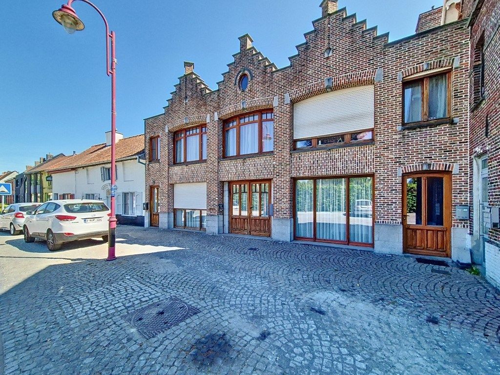 Ruime en energiezuinige wooneenheid met tuin foto {{pictureIndex}}