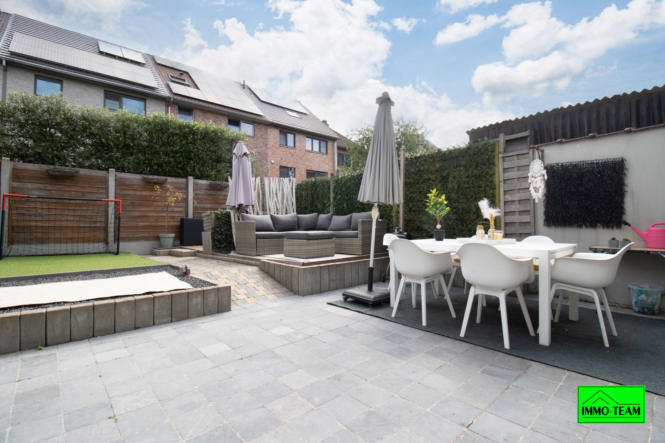 Instapklare gezinswoning met royale woonruimte en luxe  foto 20