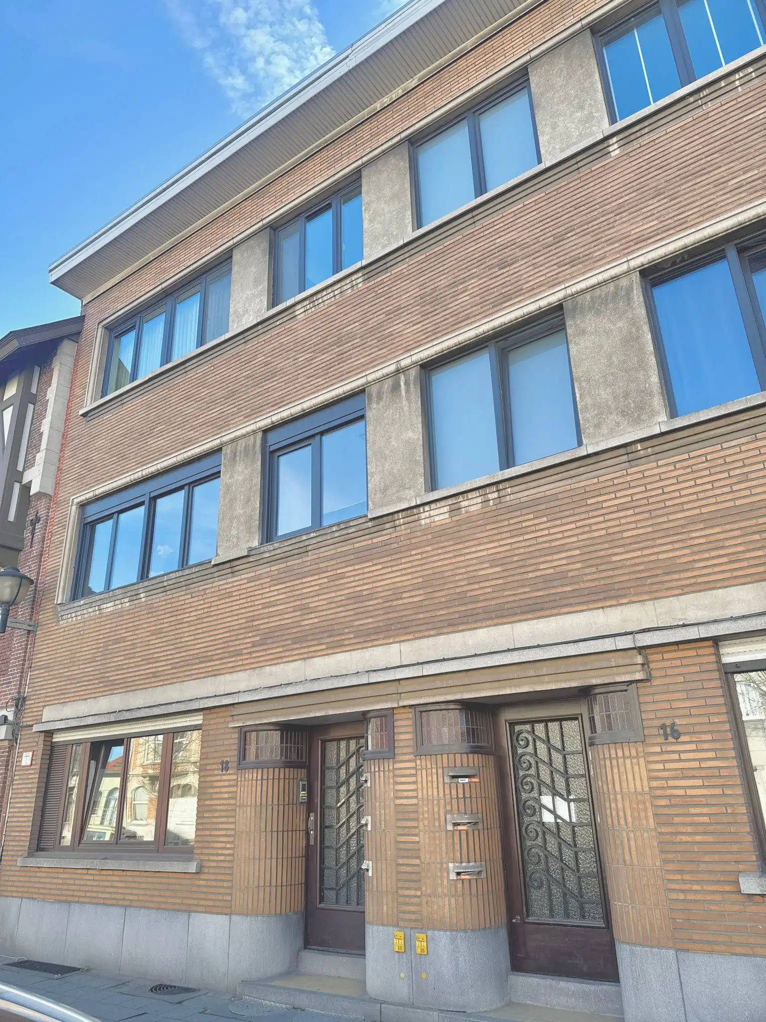 Instapklaar 2-slpkr appartement met zonnig terras – EPC B foto 2