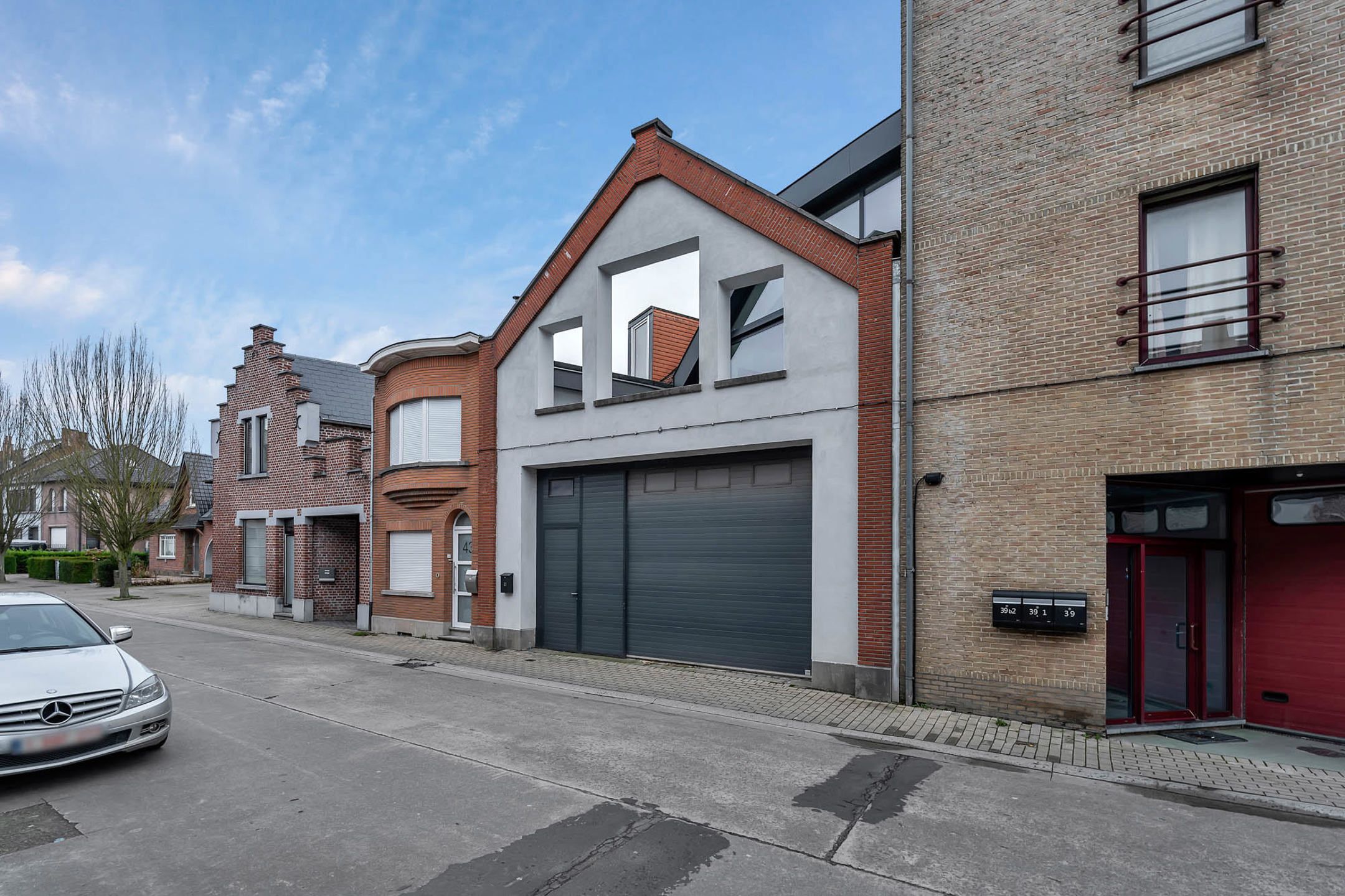 Goed gelegen opslagplaats met ruim af te werken appartement foto 28