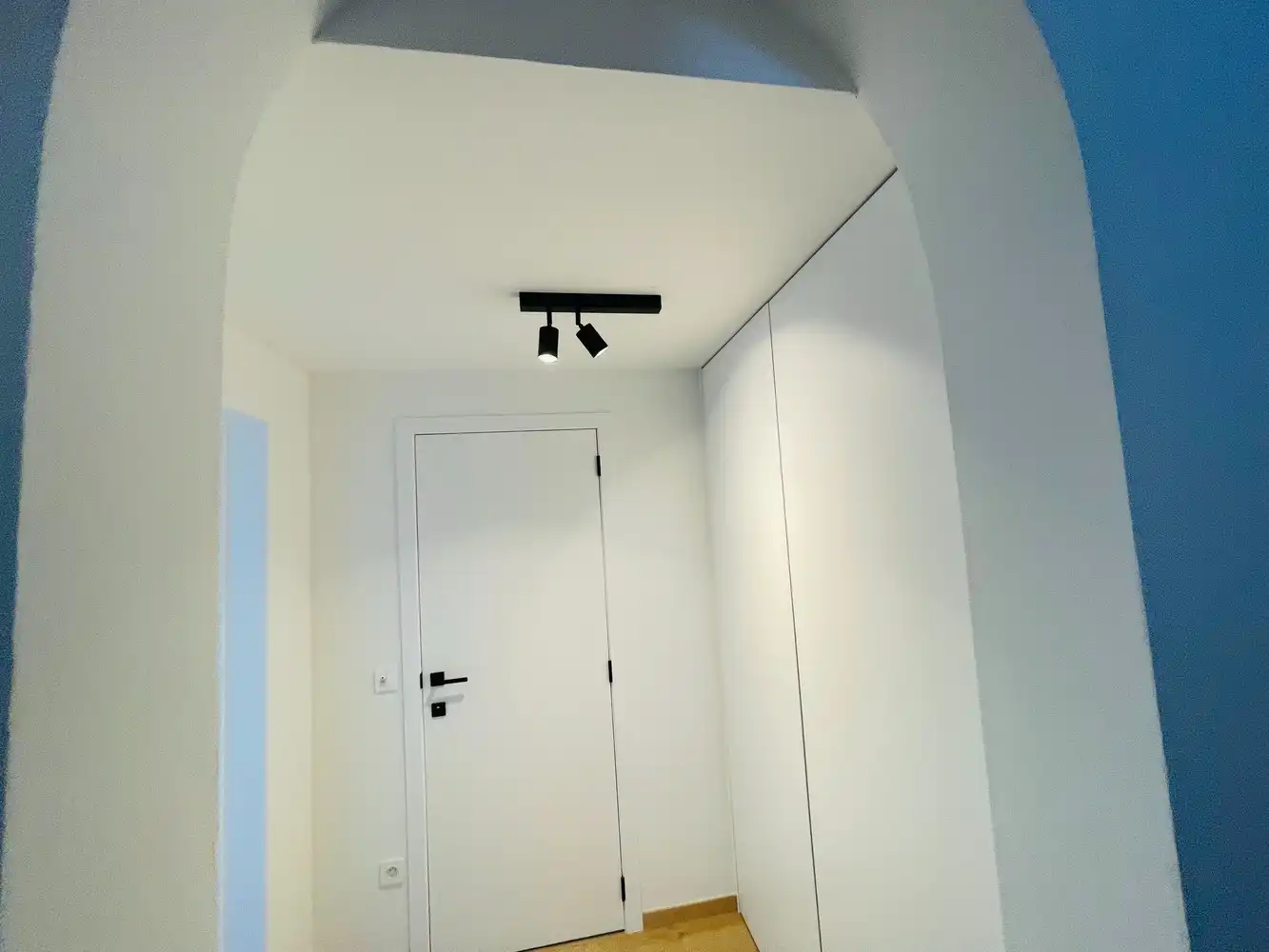 EXCLUSIEF WONEN in Brugge centrum, met zicht op de REIEN, ENERGIEZUINIG  TOTAAL GERENOVEERD BURGERSHUIS met 6 slaapkamers en, 3 nieuwe badkamers , stadspatio. foto 22