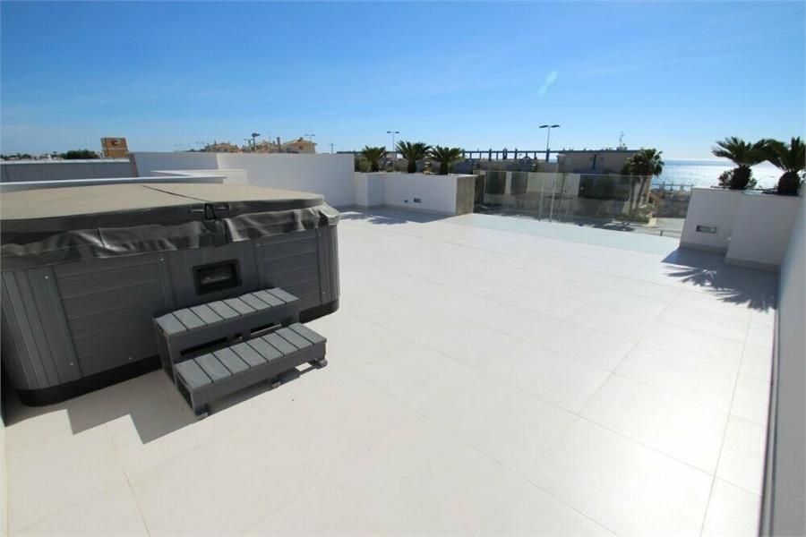 NIEUWBOUW VILLA'S 250 m VAN HET STRAND IN CAMPOAMOR foto 4