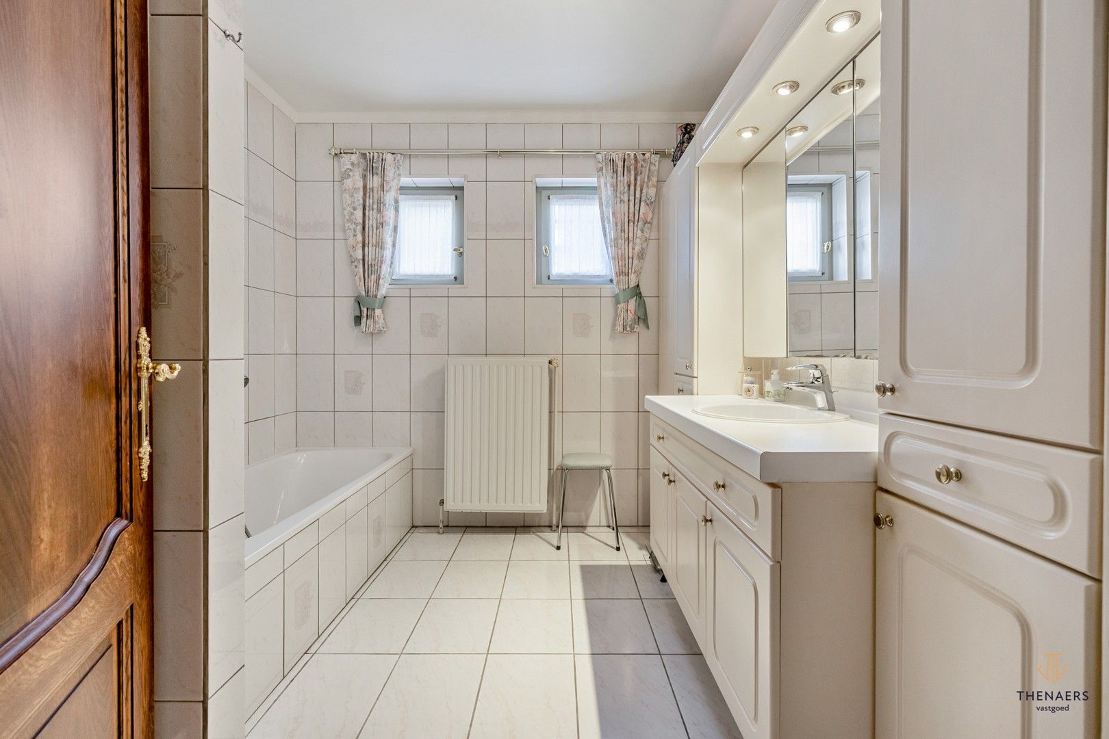 Mooi verzorgde landelijke woning met 3 slaapkamers. foto 21
