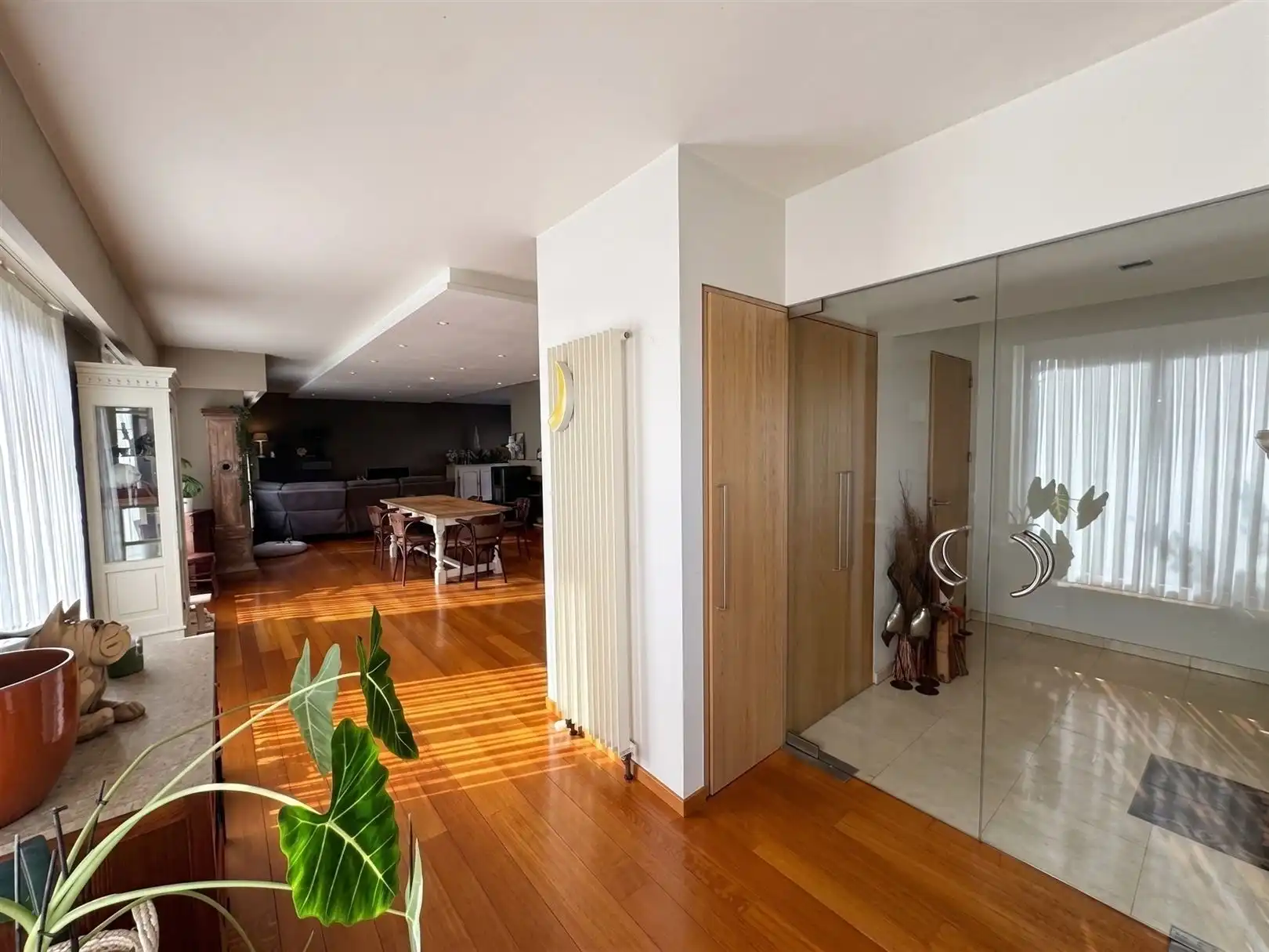 Woning met kantoren en magazijn van 1500m² foto 10
